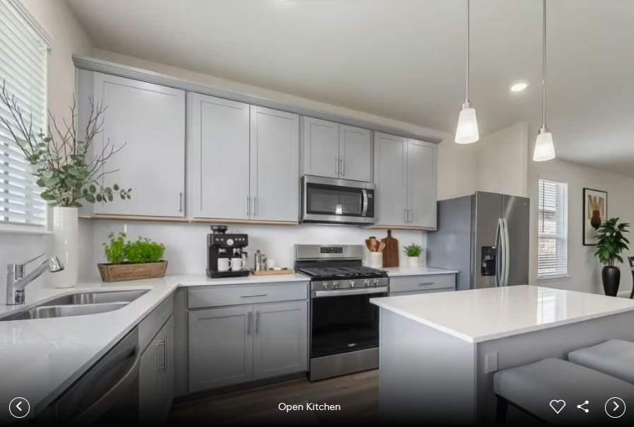 253 Elk Ave — photo 3