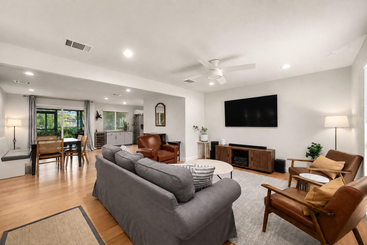 5804 Gloucester LN — photo 5
