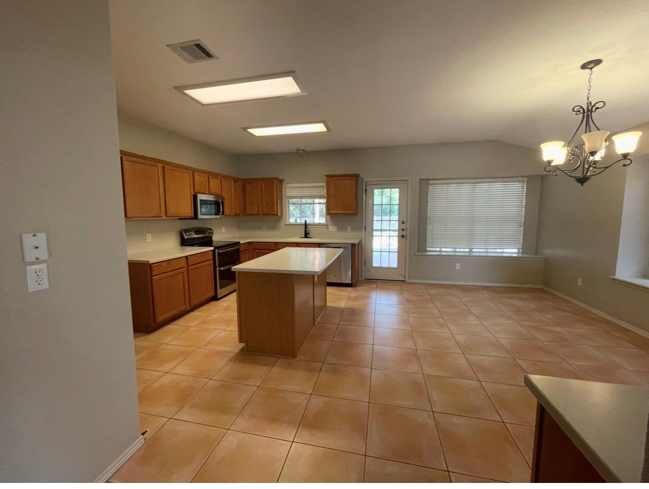 4717 Norman TRL — photo 3
