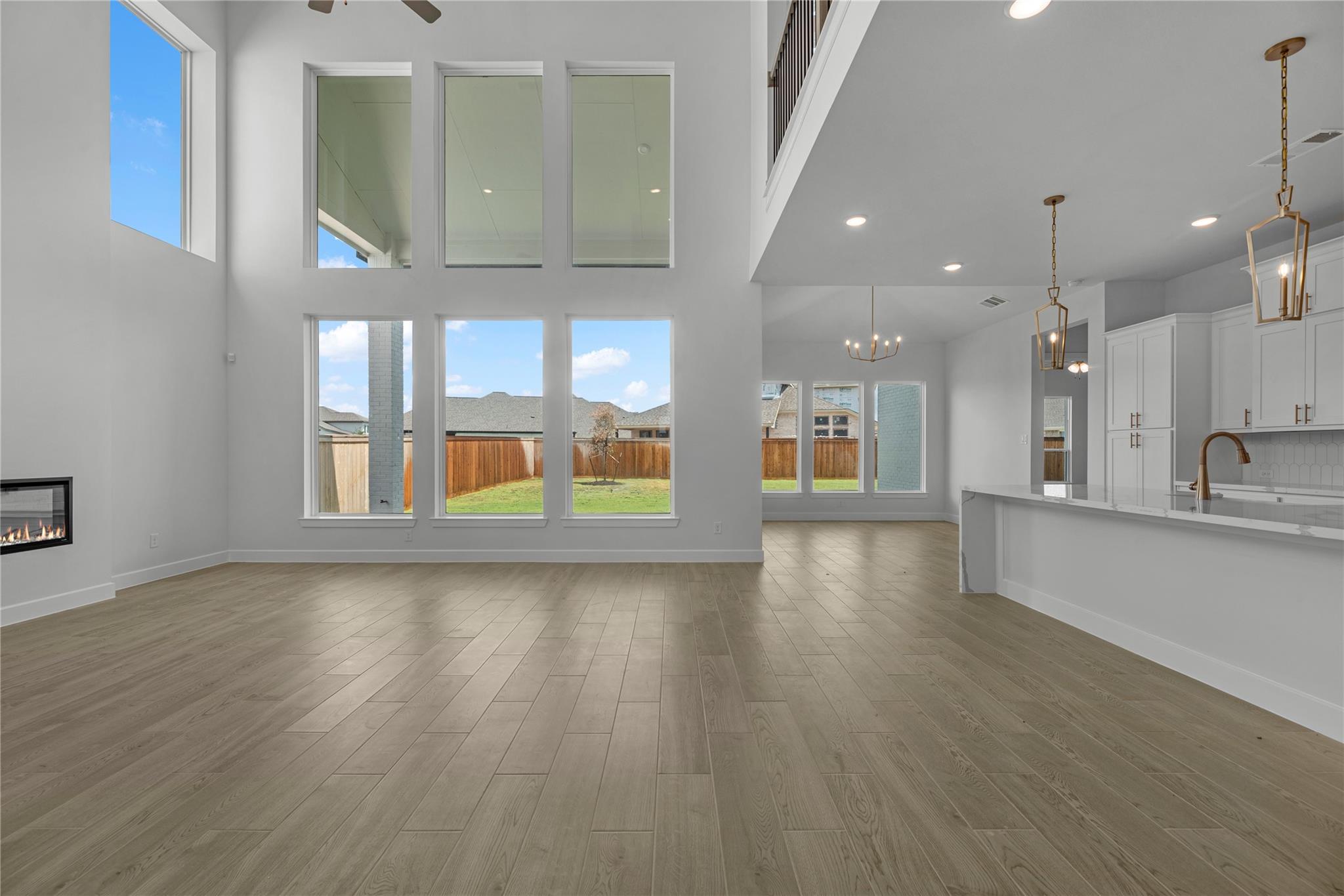 509 Lightstone DR — photo 3