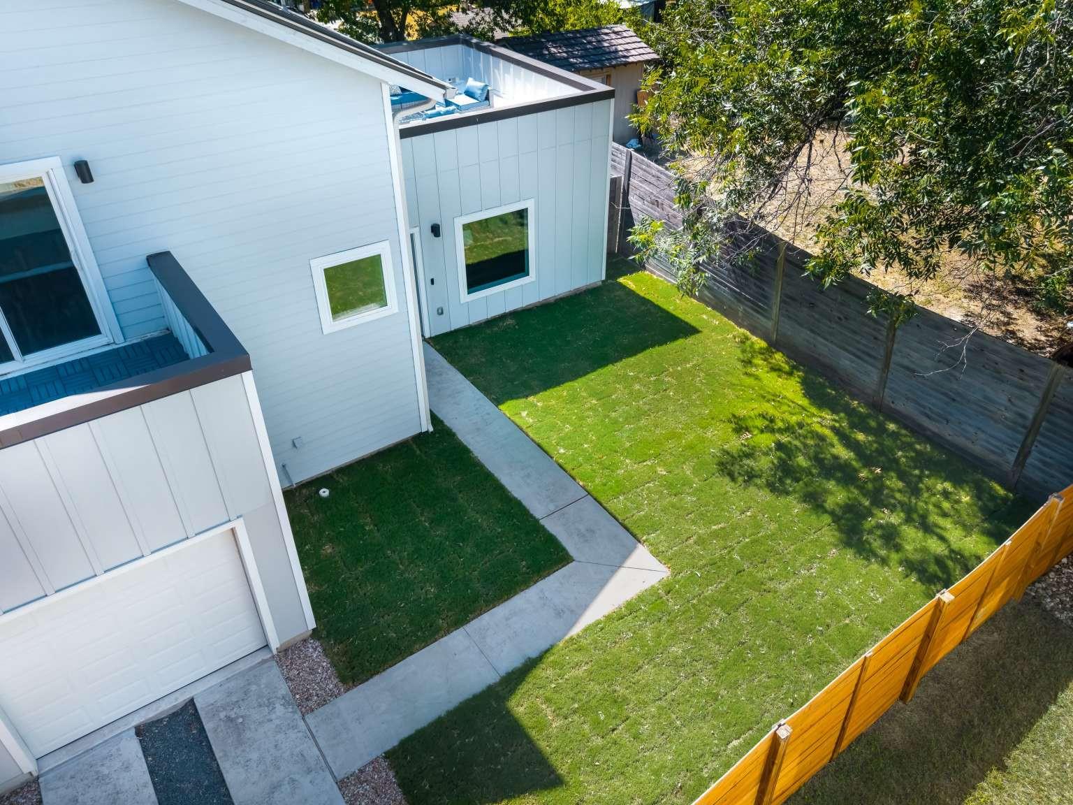 917 Vargas RD #B — photo 3