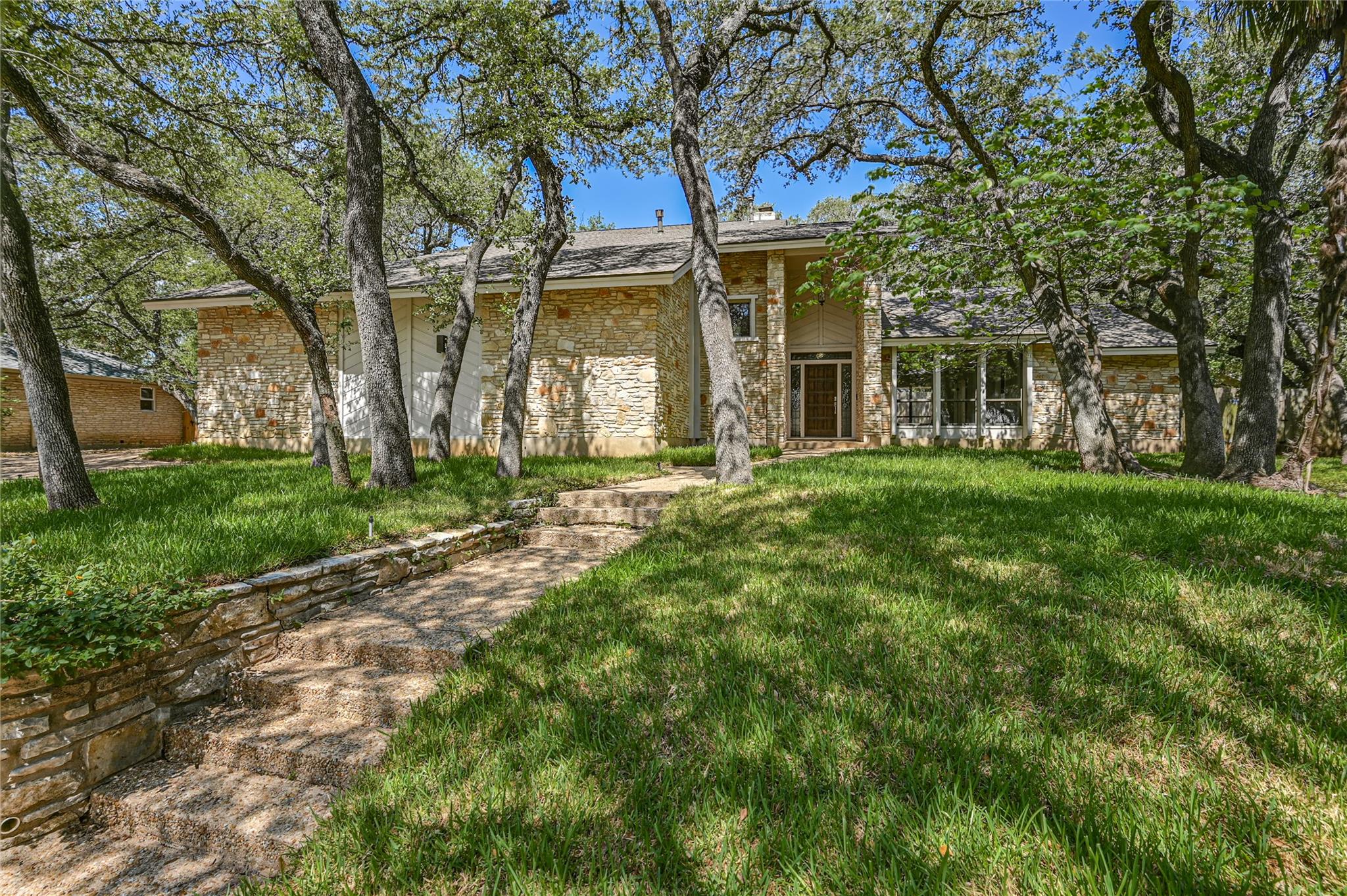 7704 Bramblewood CIR