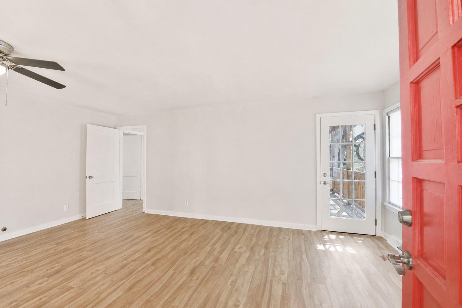 1008 Milam PL — photo 5