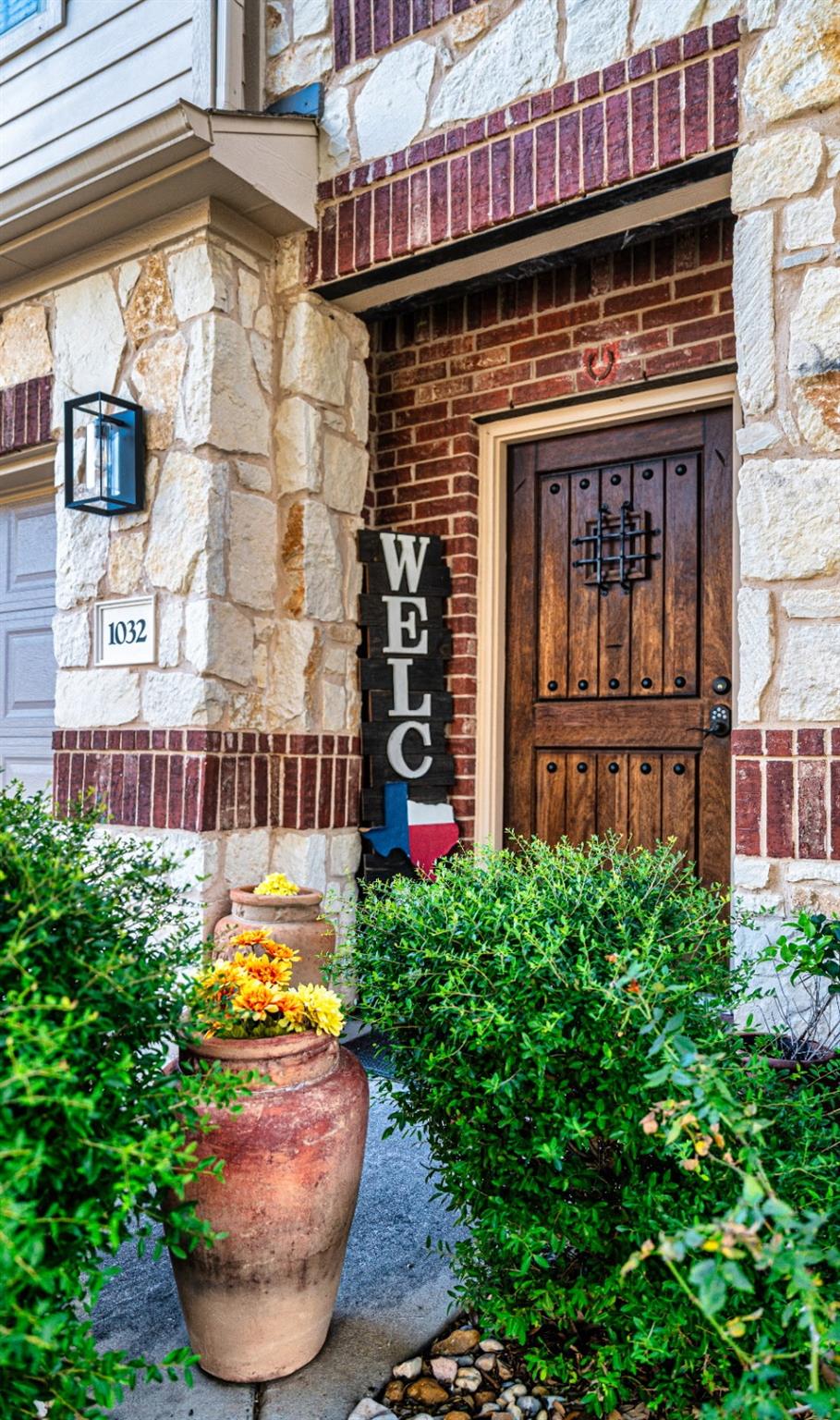1032 Dyer Crossing WAY — photo 3
