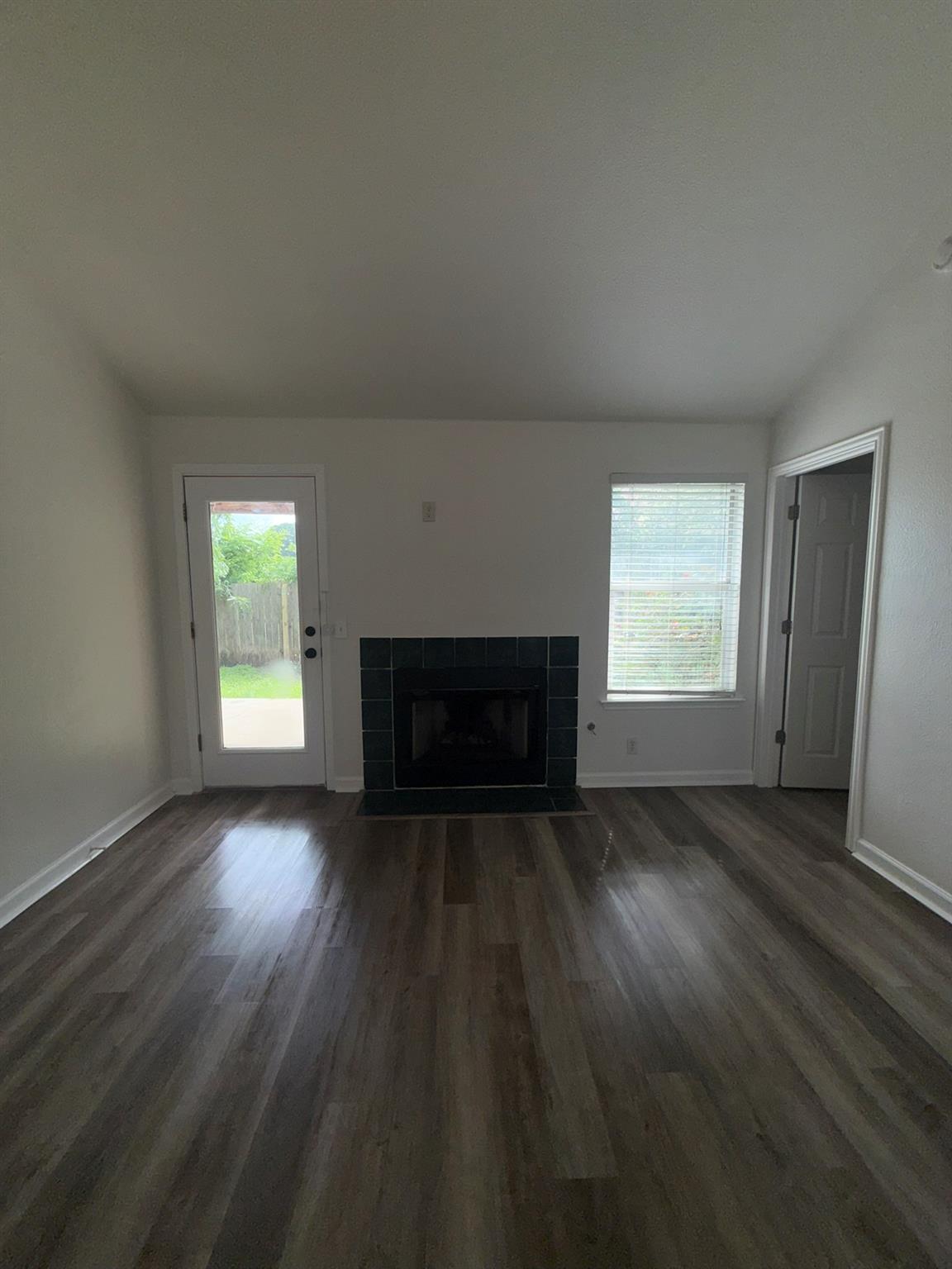 5807 TERI RD — photo 4