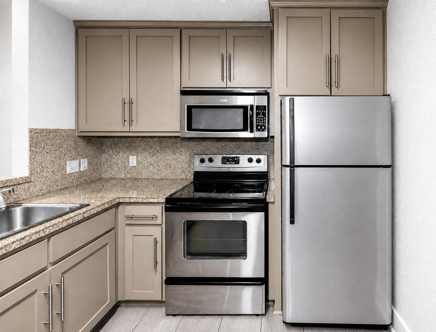 1302 Danbury SQ #A — photo 5