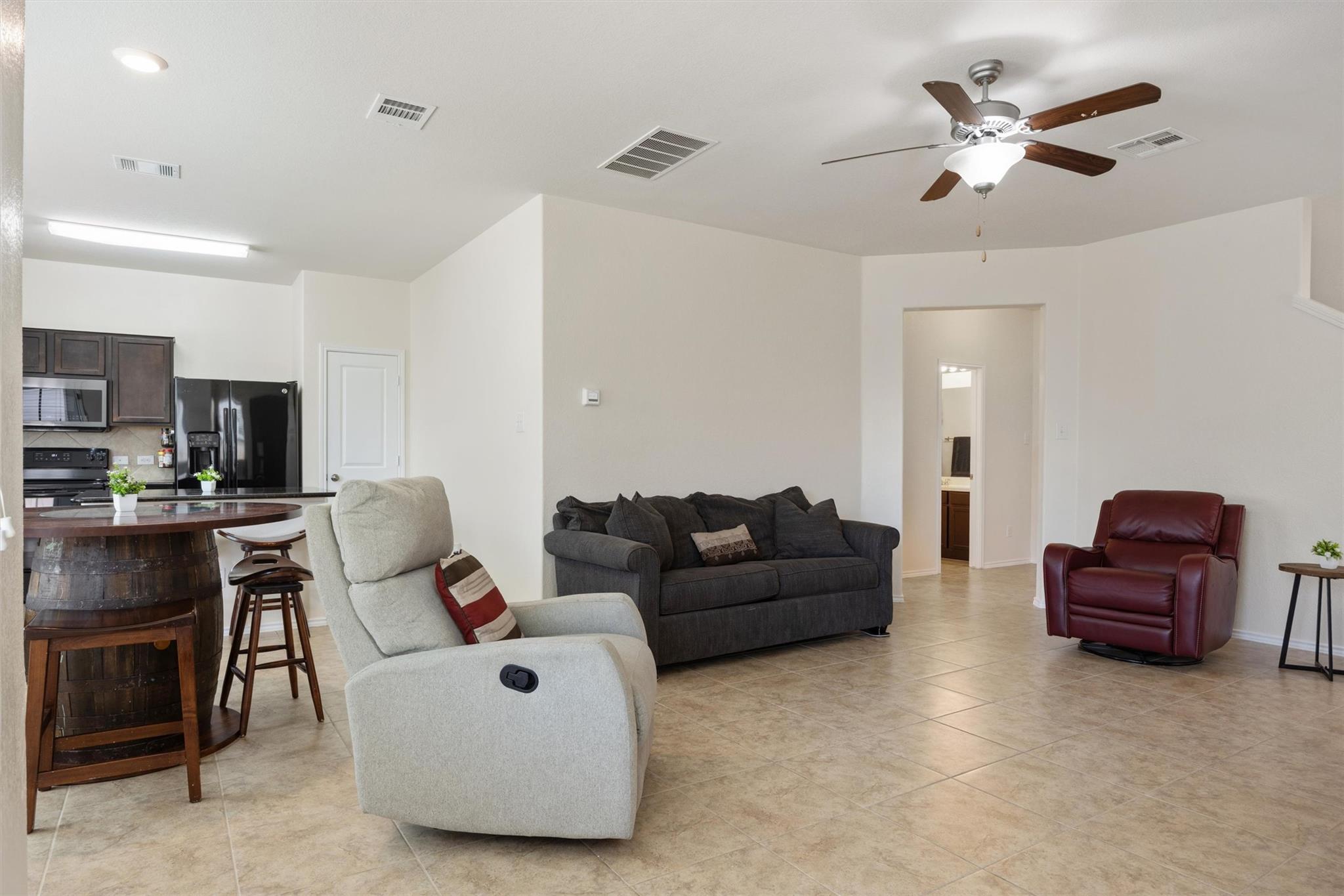 400 Circle WAY — photo 5