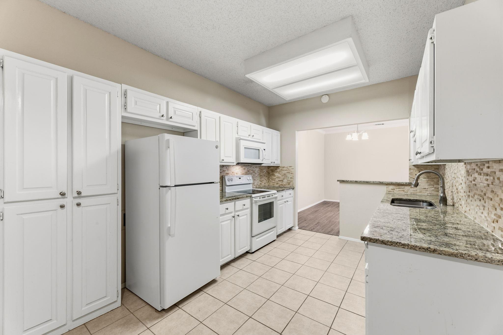 5737 Scout Island CIR — photo 5