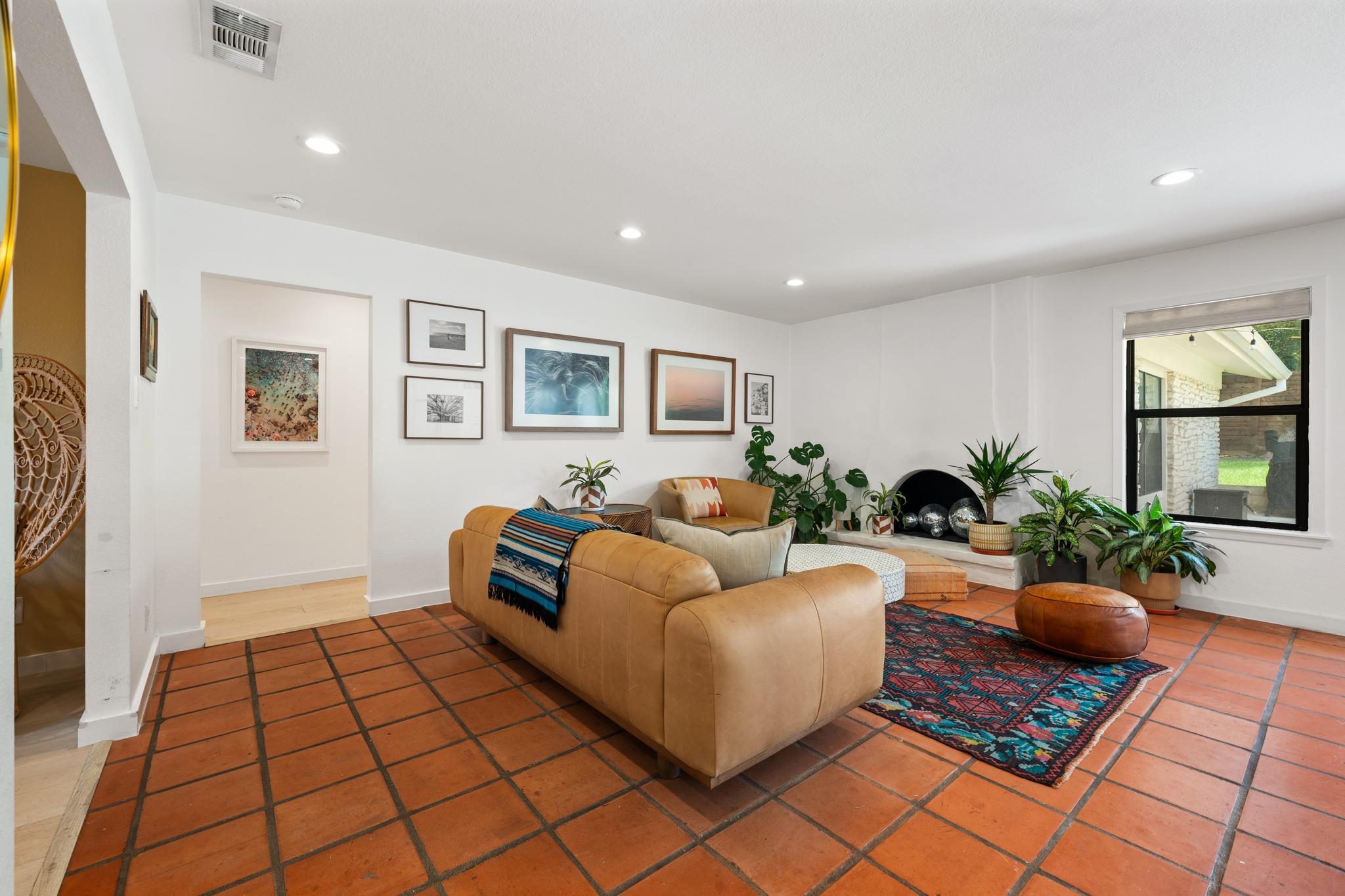 6206 Highland Hills DR — photo 5