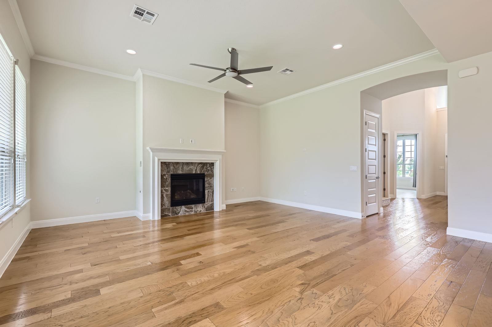 10107 Ida Grove LN — photo 4