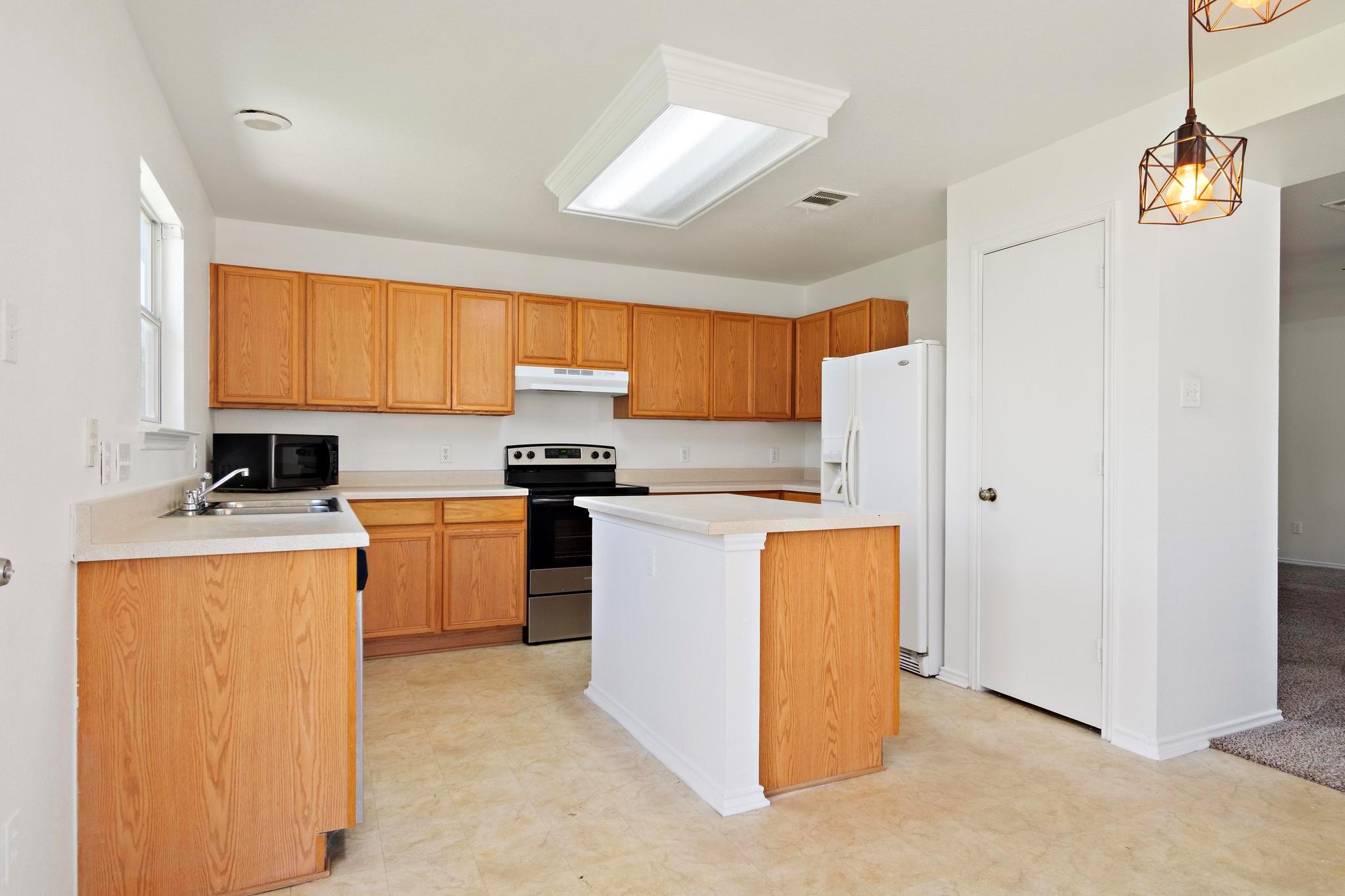 2207 Kuykendall DR — photo 4