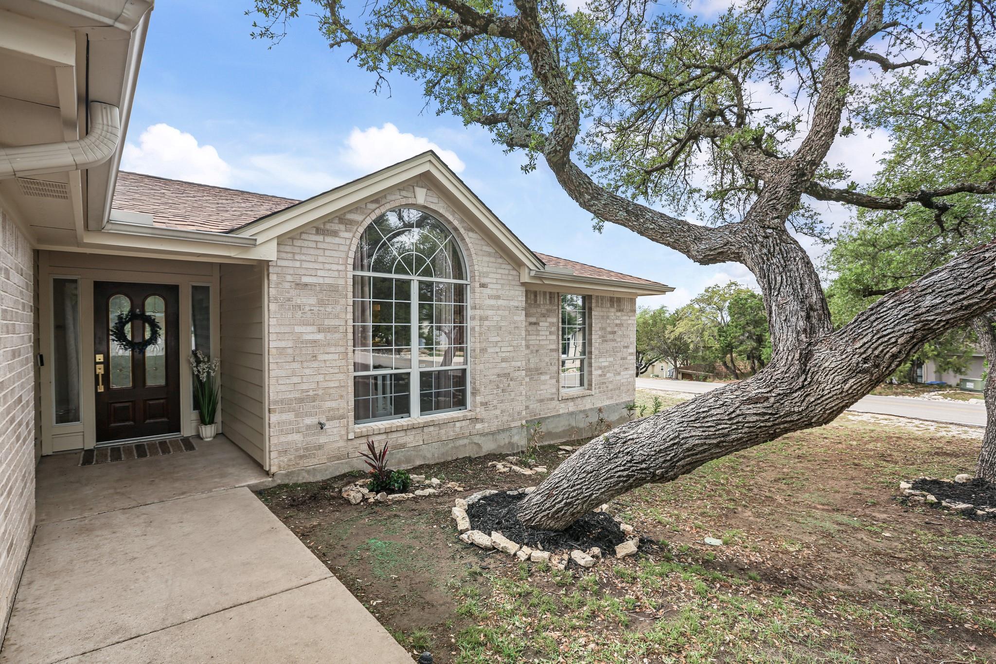 21105 Newport CV — photo 3