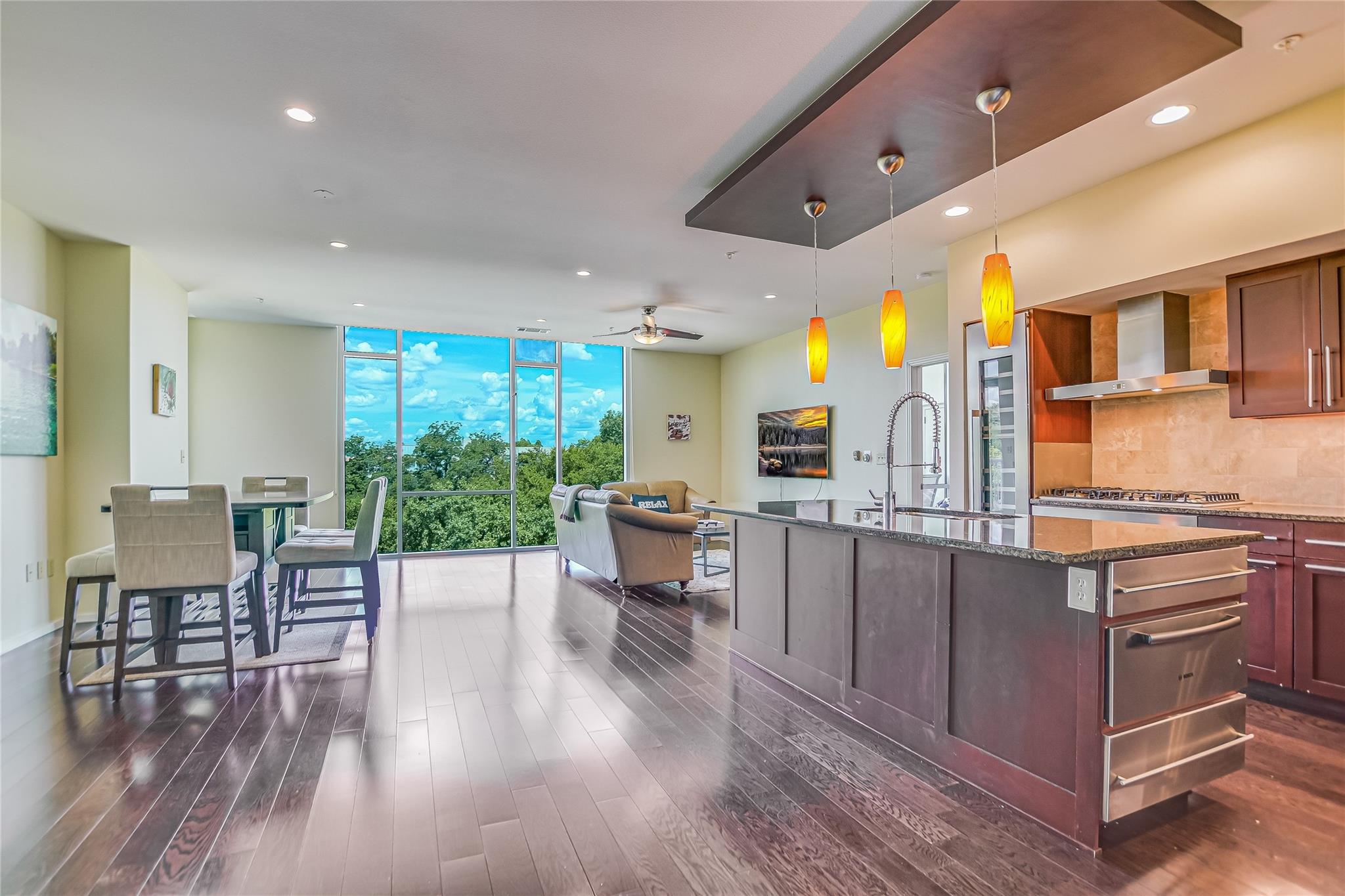 1600 Barton Springs RD