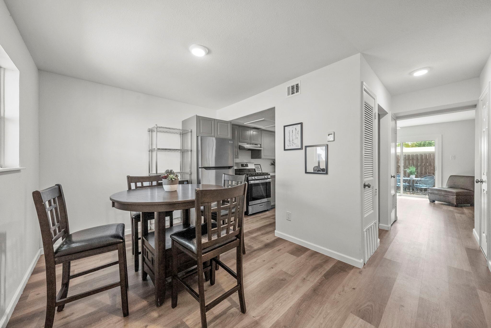 2300 Hancock DR #5 — photo 4