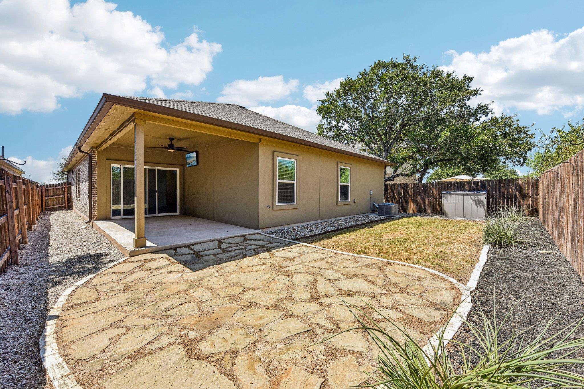 4413 Lobo Landing LN — photo 5