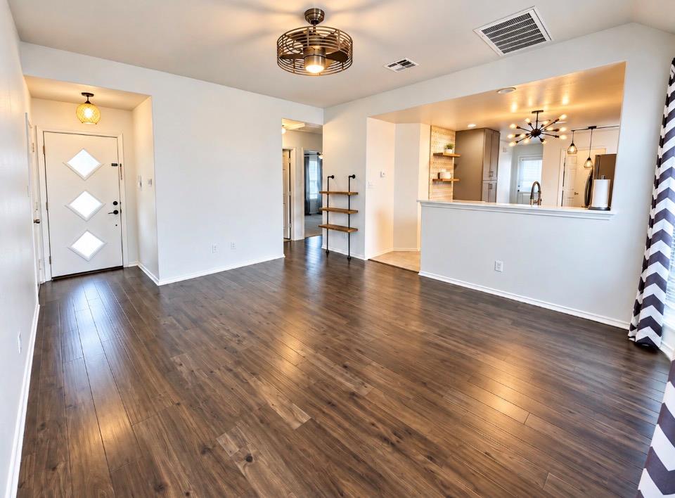 371 Housefinch LOOP — photo 4