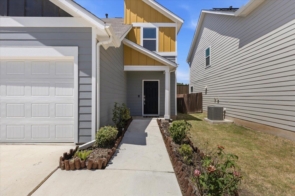 5202 Dimesky LN — photo 3