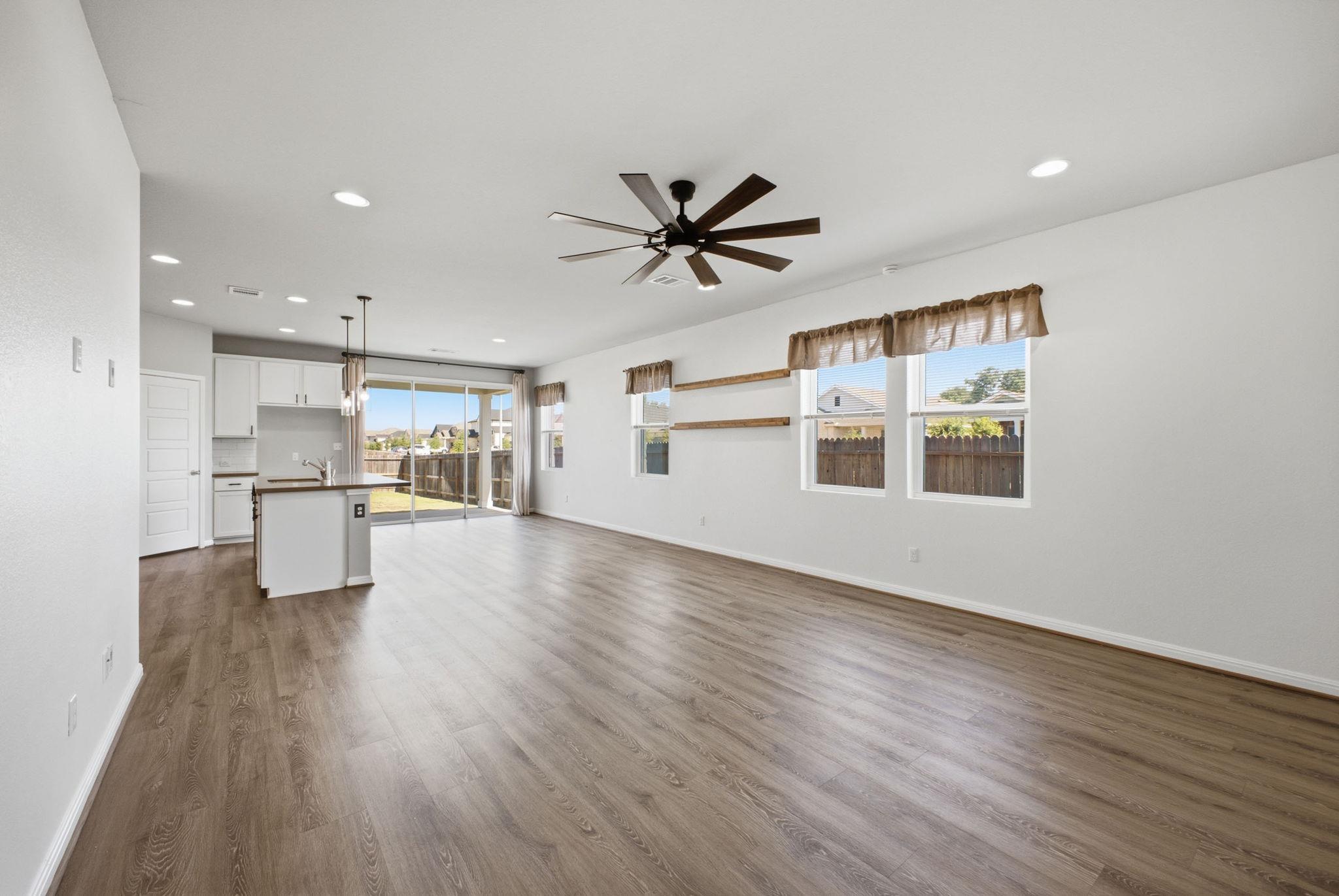 104 Ladolia LN — photo 3