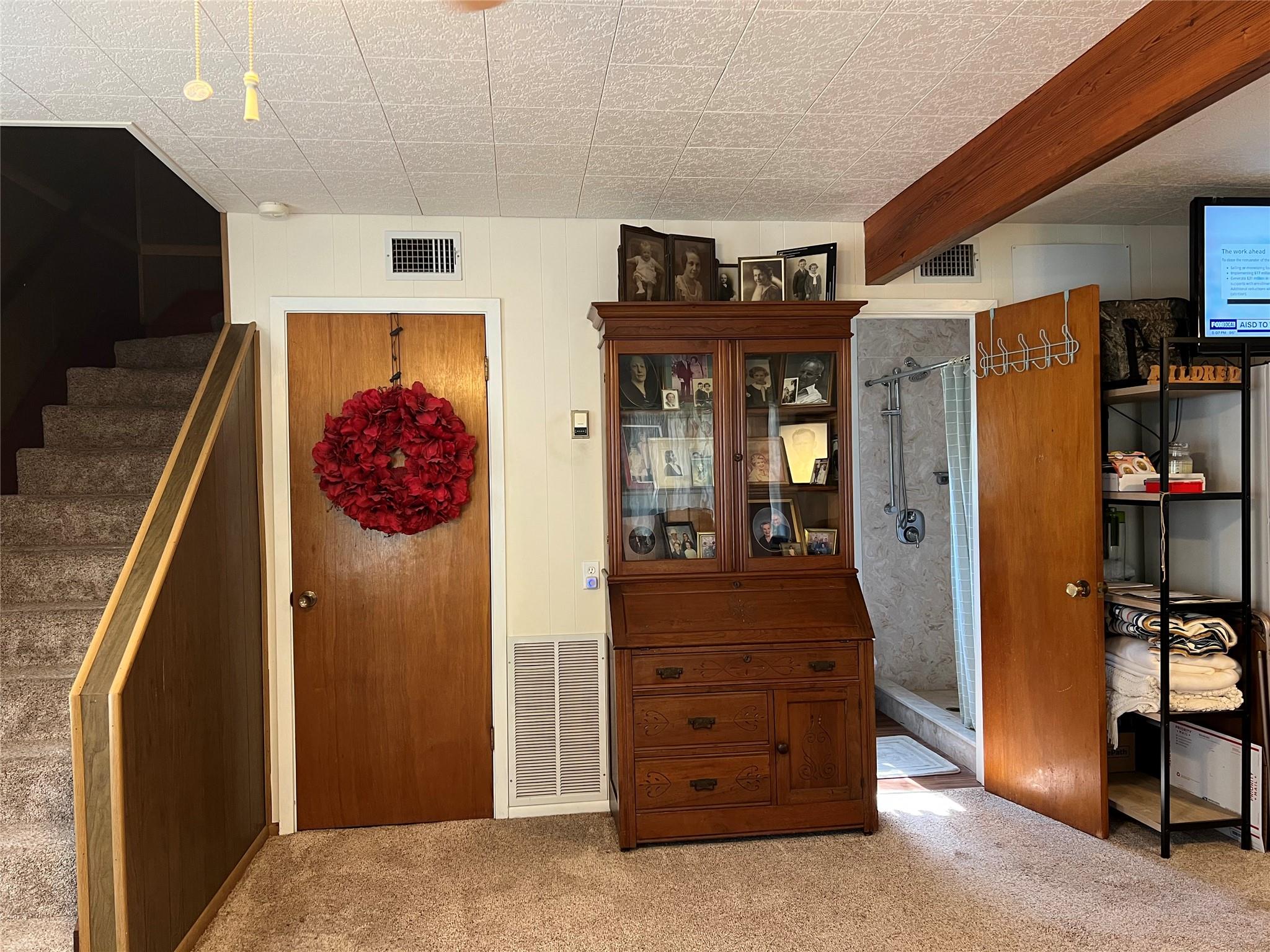 10605 Kit Carson DR — photo 5