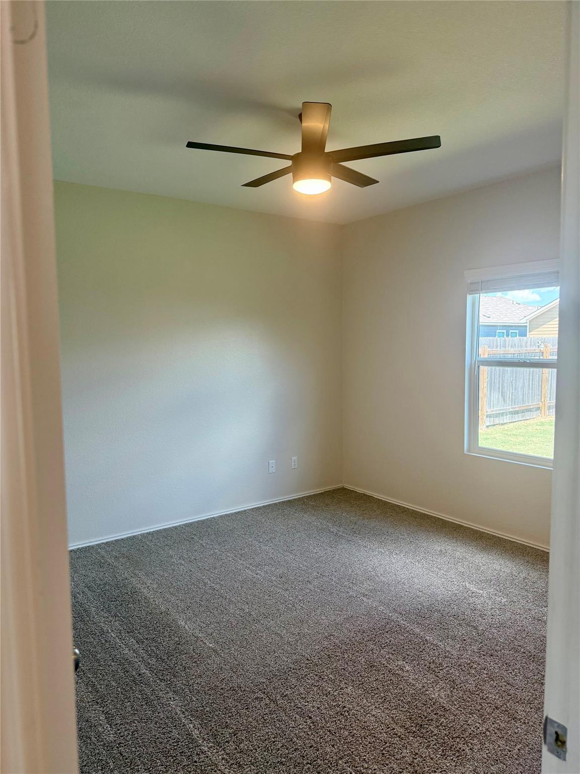 1104 Minnow LN — photo 4