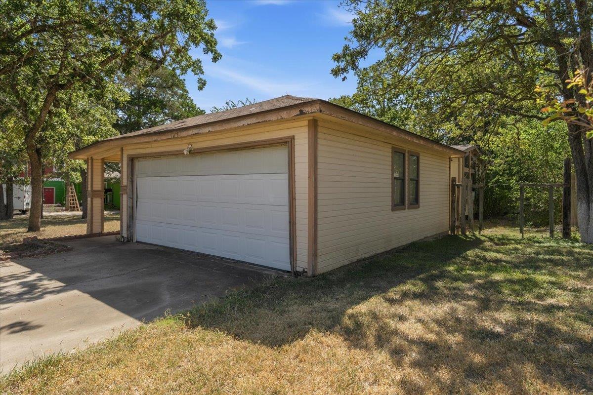 125 Live Oak DR — photo 3