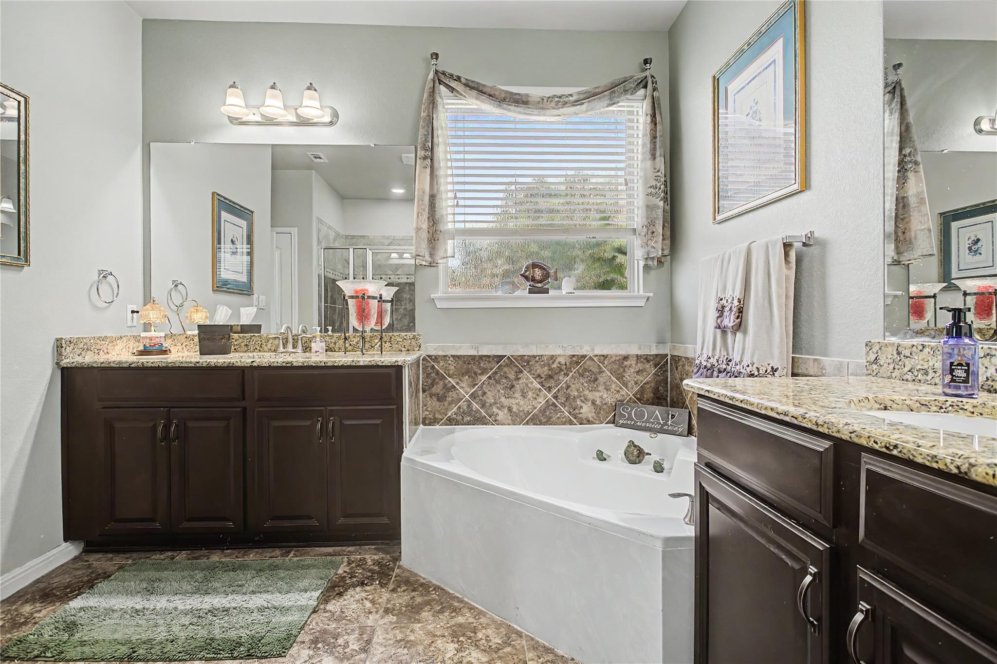 2749 Santa Ana LN — photo 4