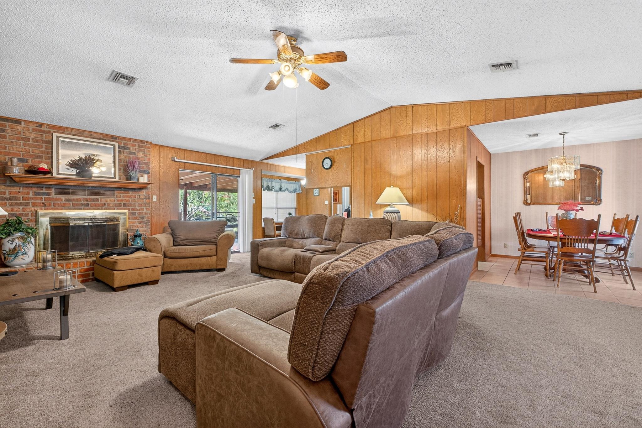 406 Upshaw Ave — photo 4