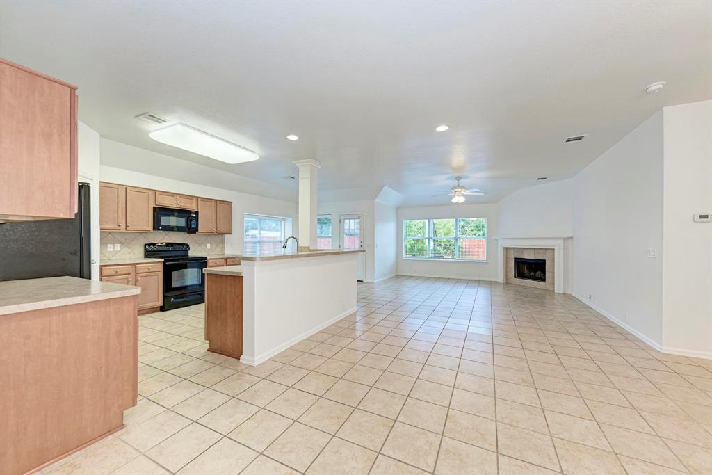 412 Golden Eagle LN — photo 3