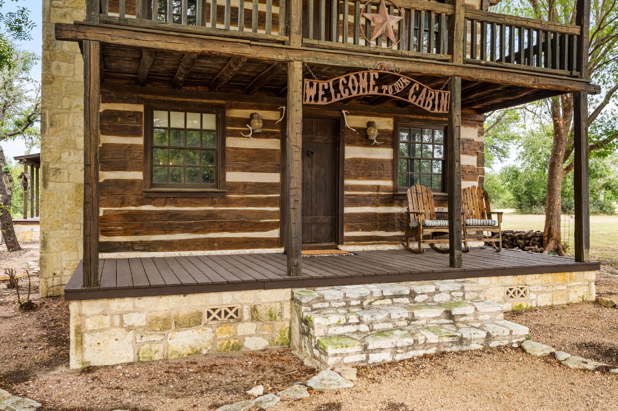 401 Clear Creek LN — photo 4