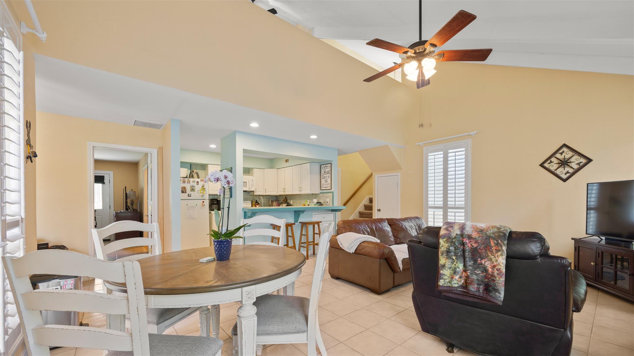 4 Townhouse CIR — photo 5