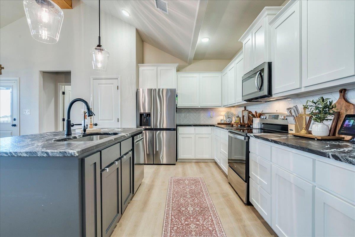219 Wind Ridge DR — photo 4