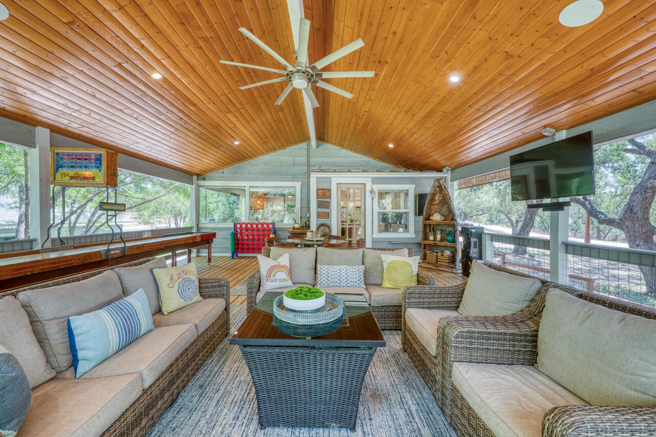 1001 Shorewood DR — photo 5