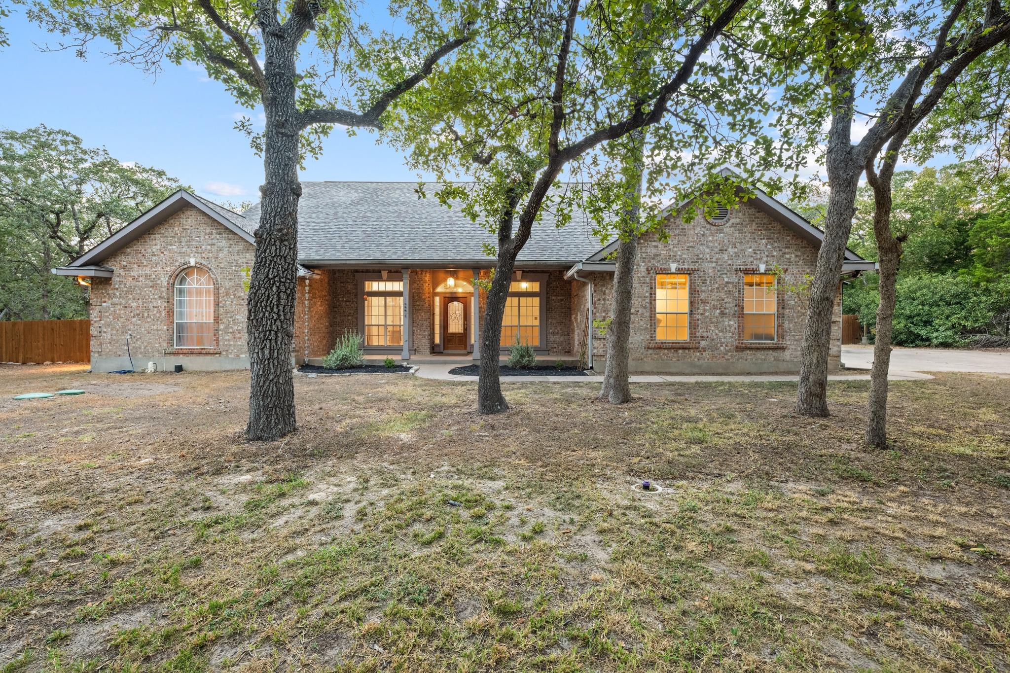 182 Elm Wood DR — photo 4