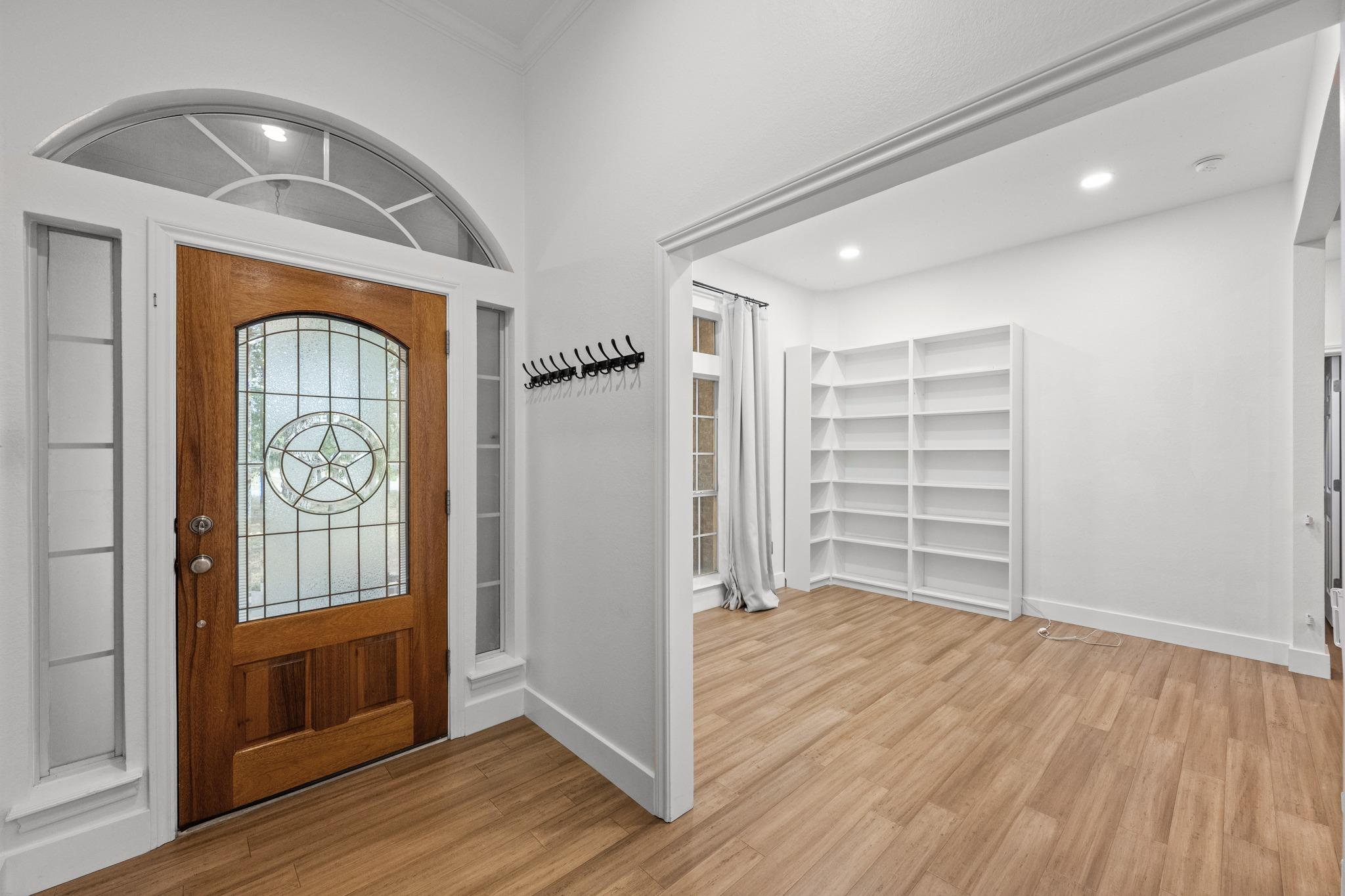 182 Elm Wood DR — photo 5