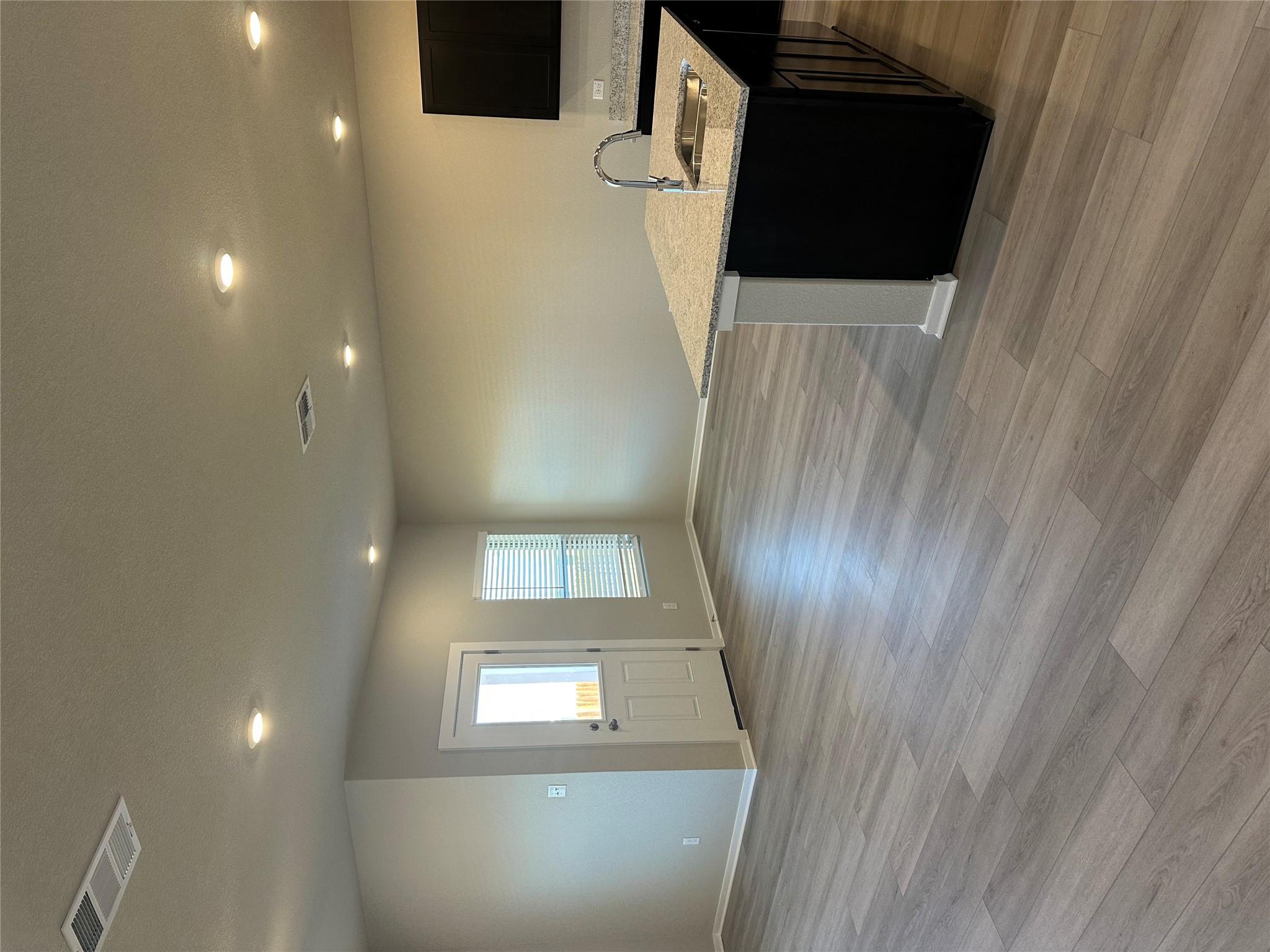 132 Wind Hill — photo 4