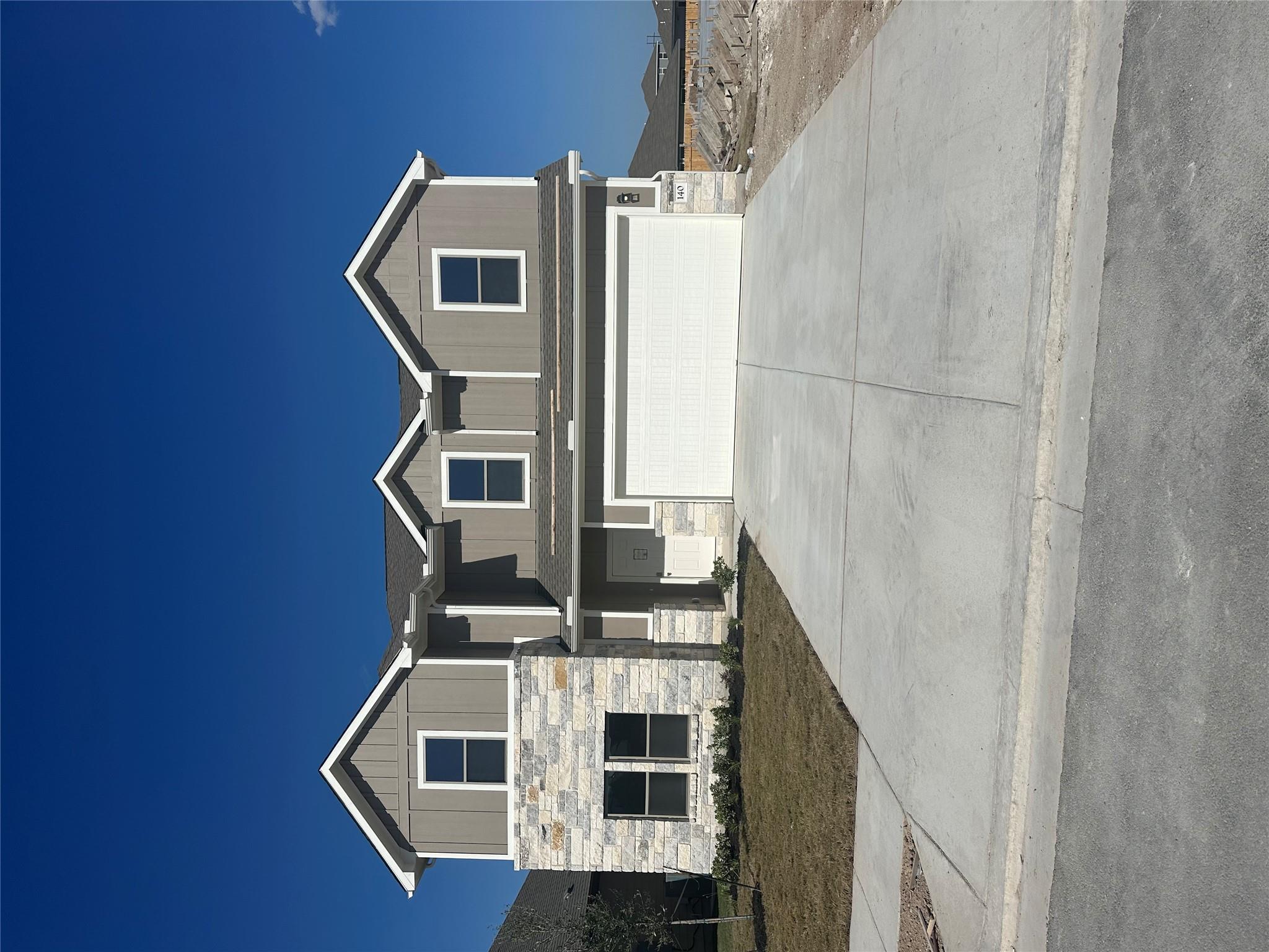 140 Wind Hill