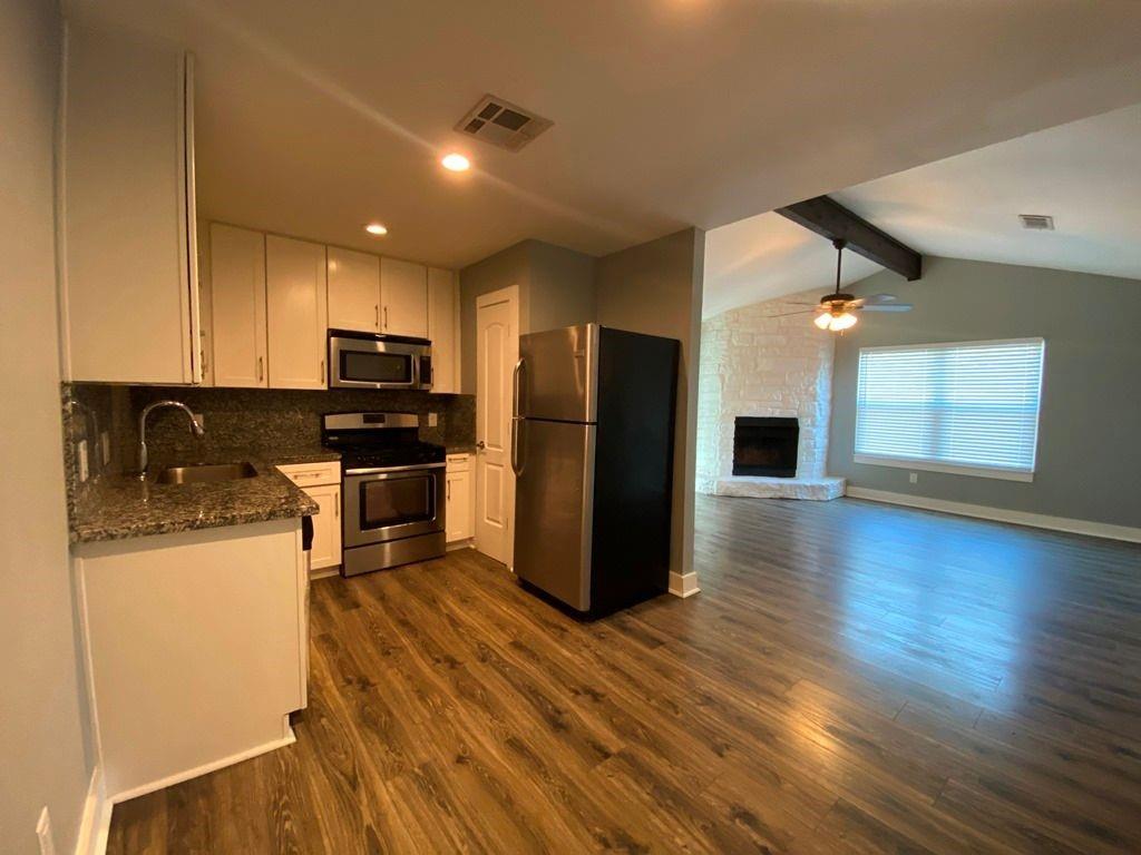 3411 Lynridge DR #B — photo 4