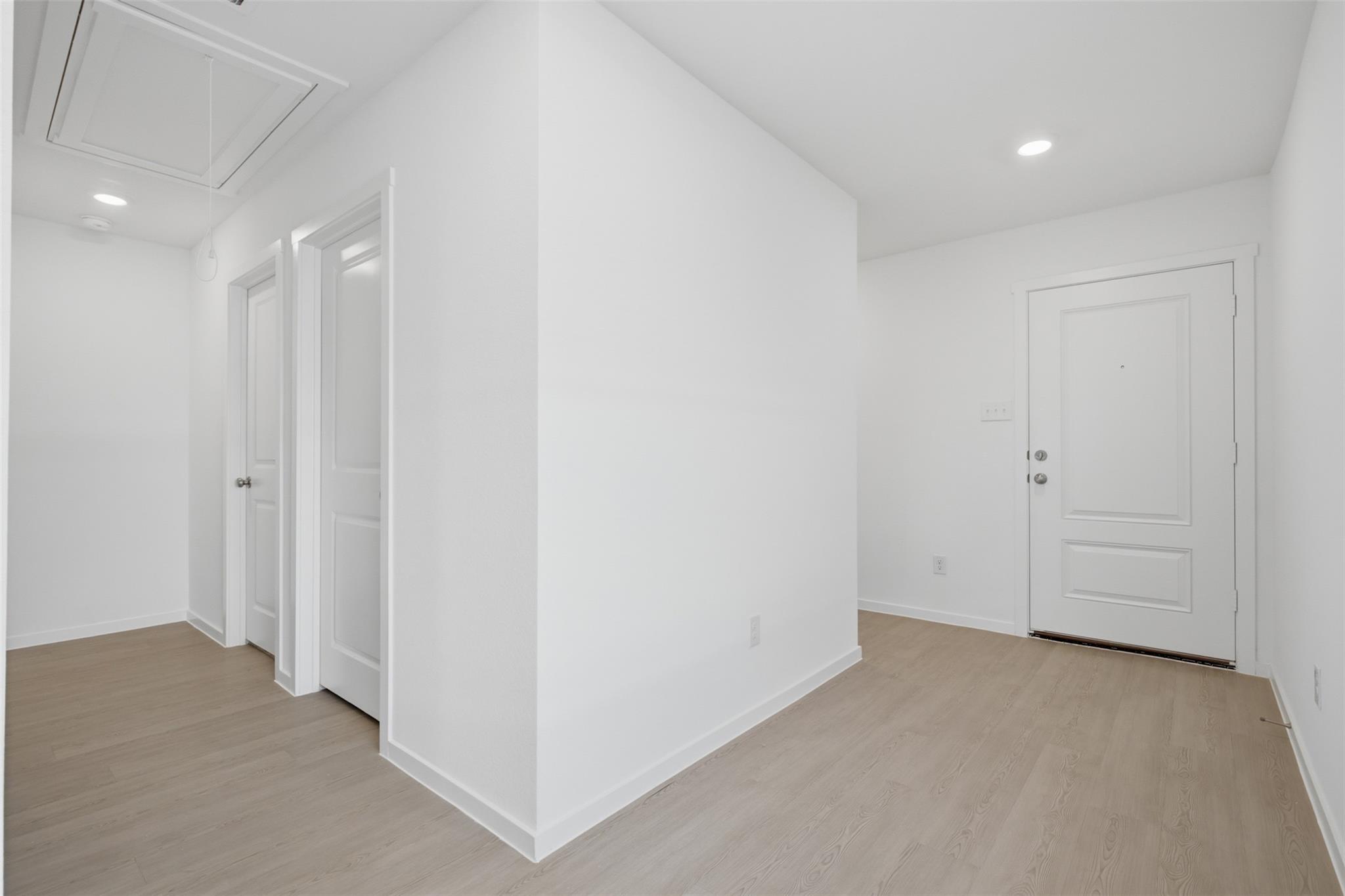 432 Jones Beach LN — photo 3