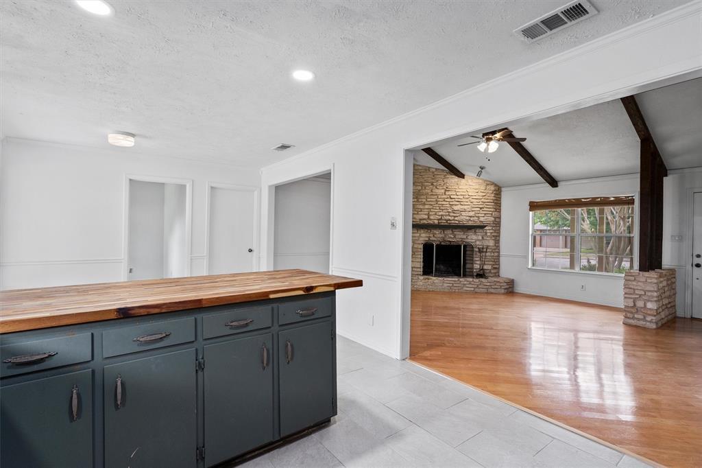 600 Dove Creek DR — photo 4