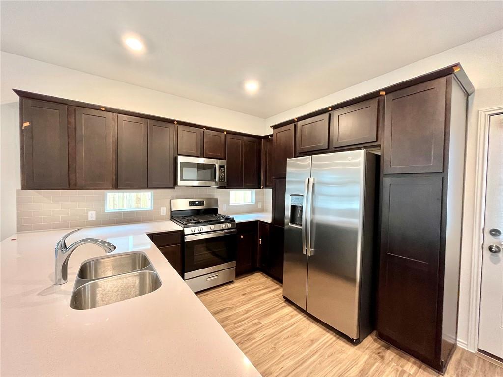 1340 Weatherford LN — photo 3
