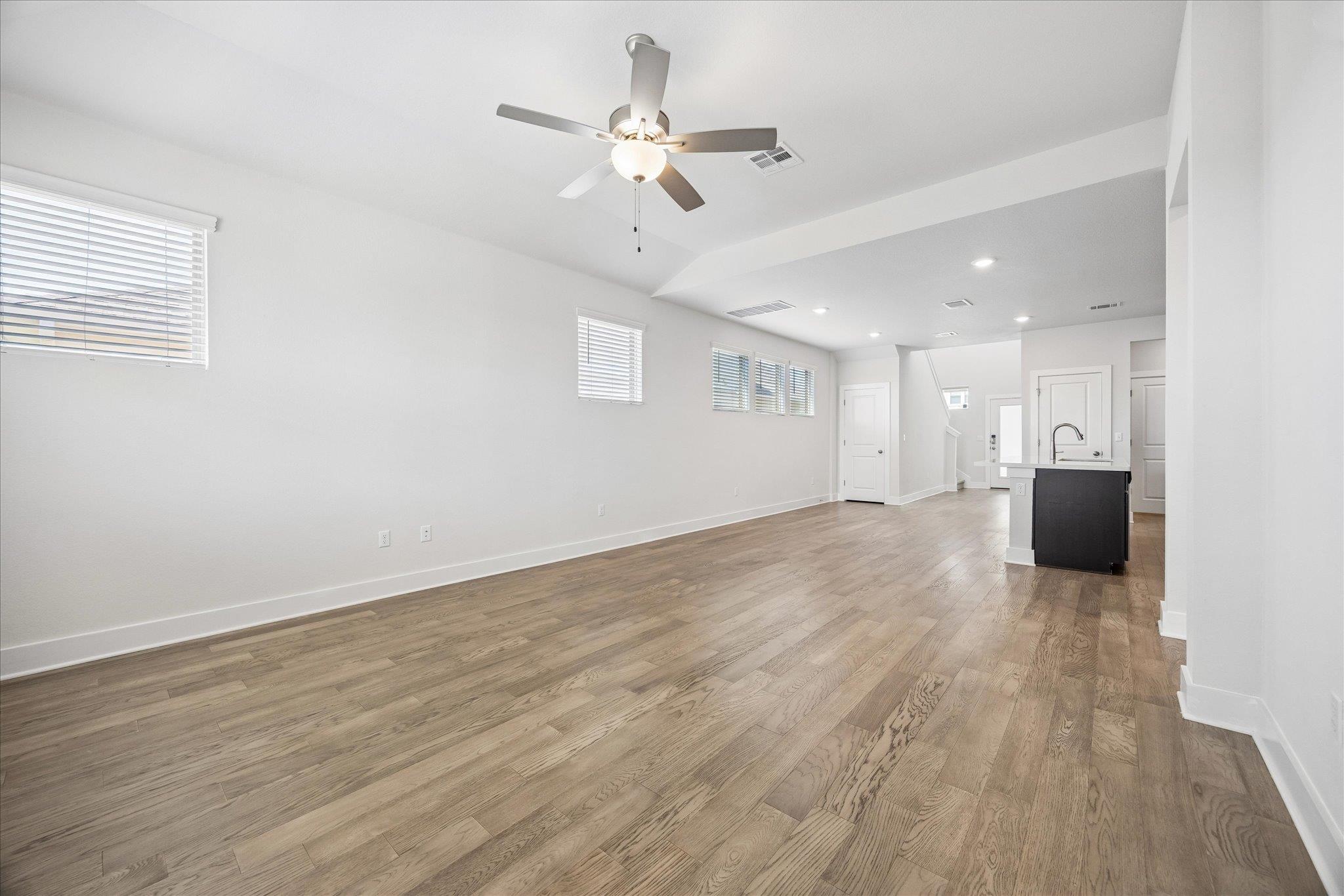 8503 McKamy DR — photo 4