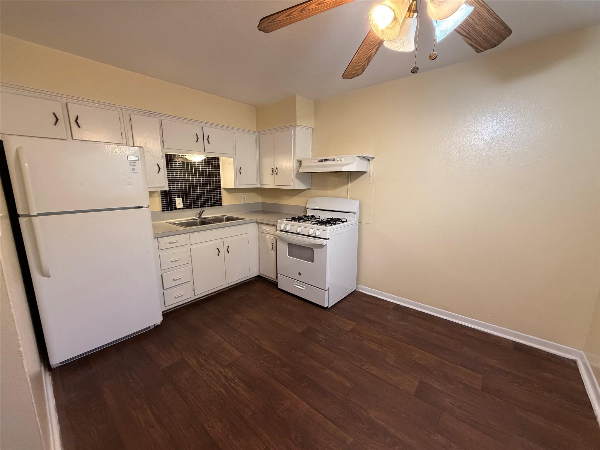 3106 Duval ST #205 — photo 4