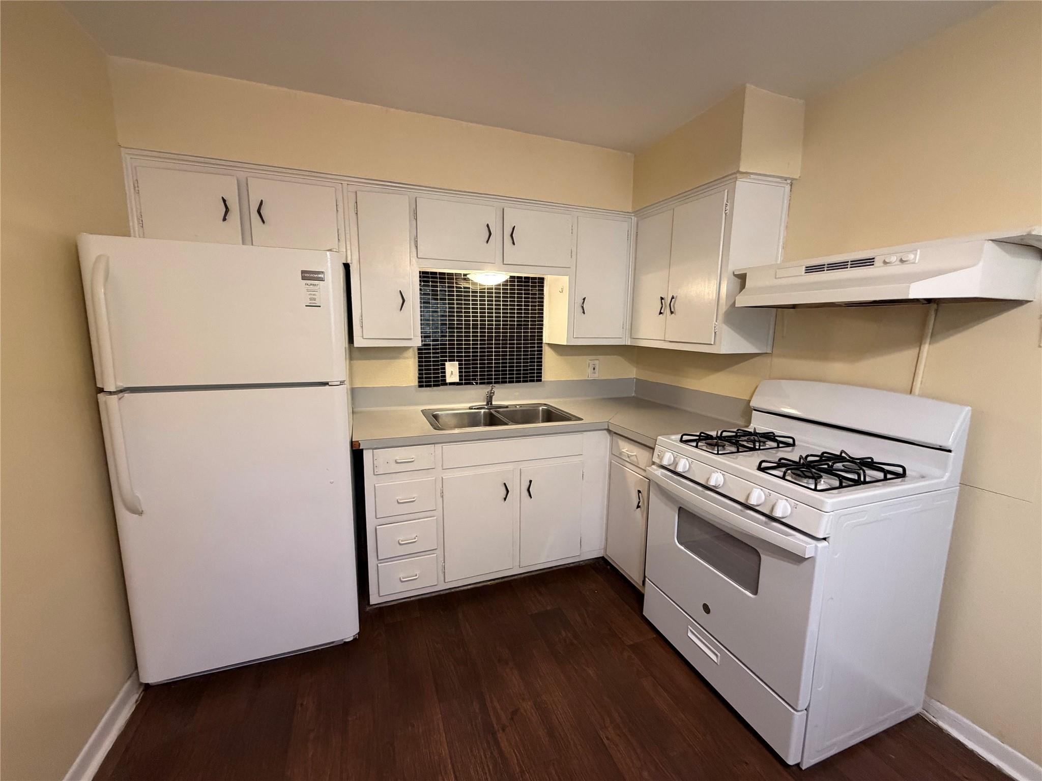 3106 Duval ST #205 — photo 5