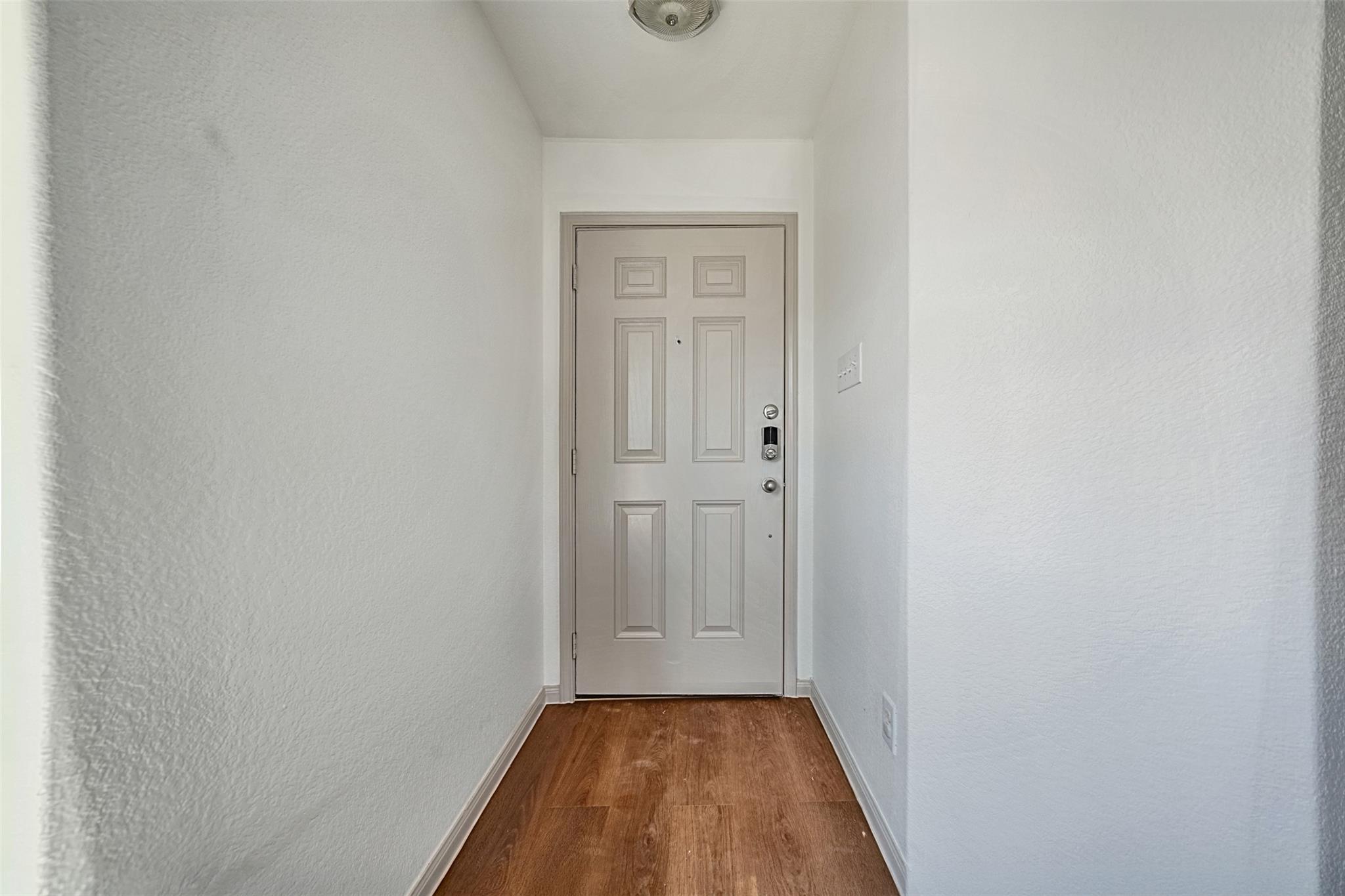 360 Farmer LN — photo 5