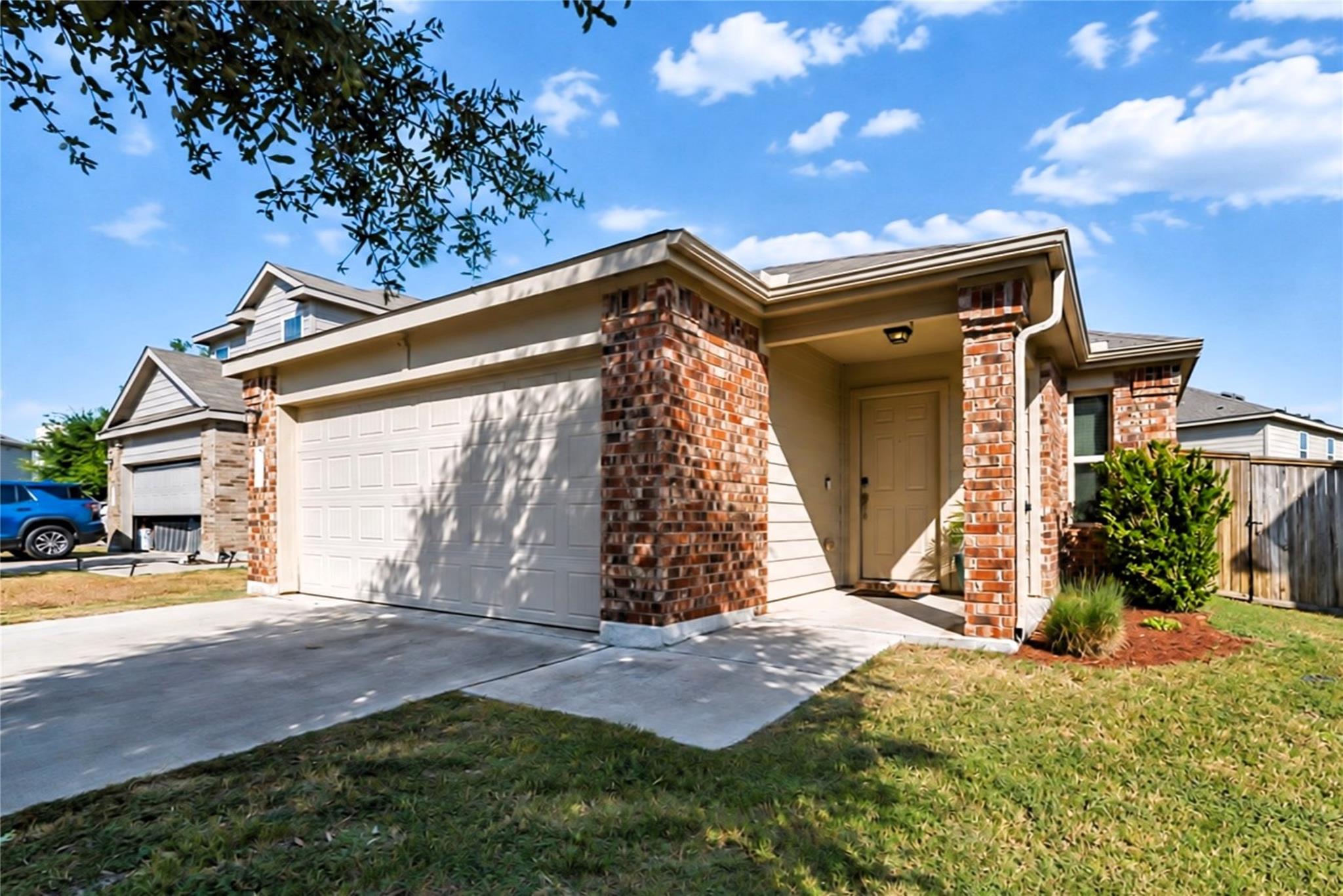 328 Circle WAY