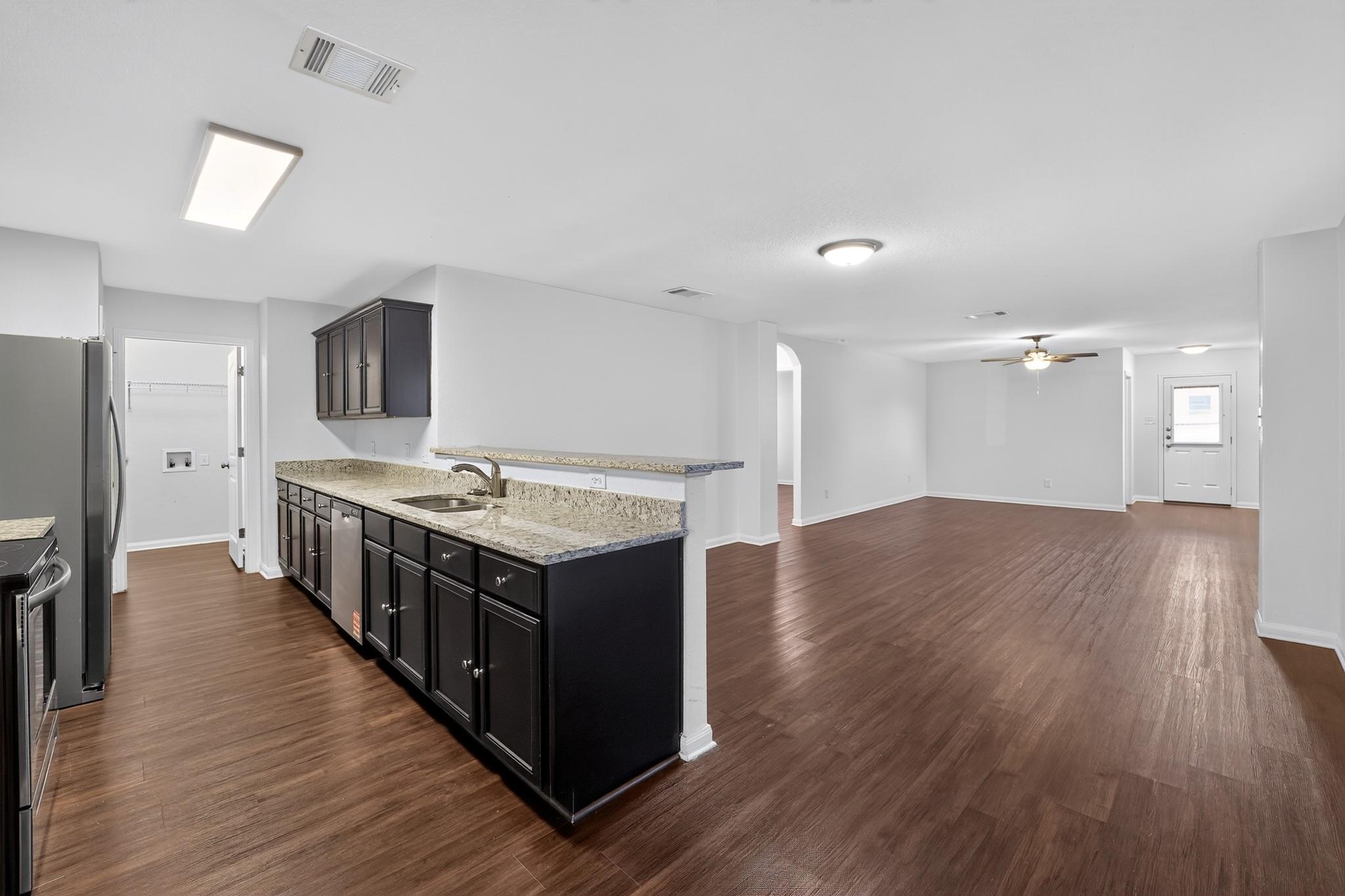 1564 Breanna LN — photo 5