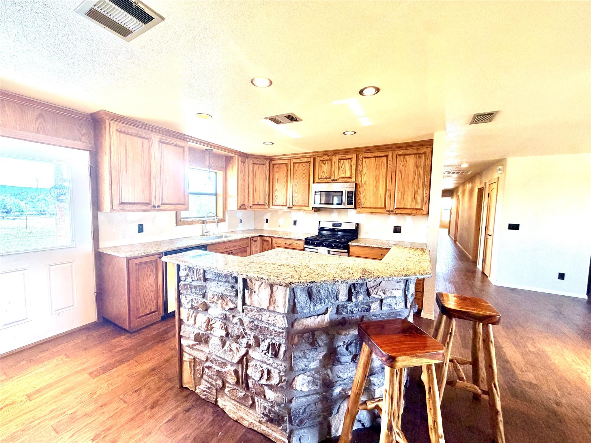 211 Fm 3023 — photo 5