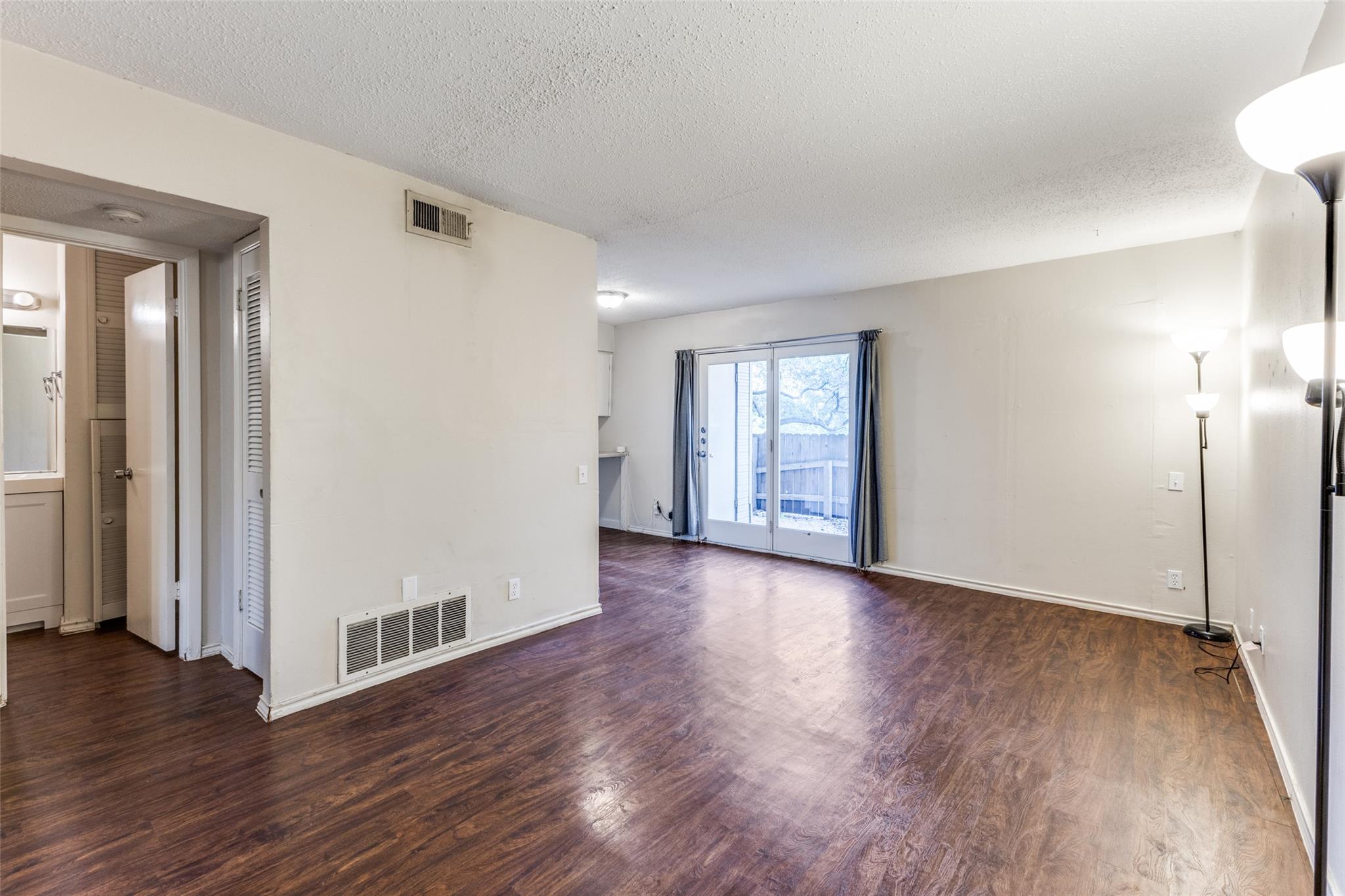 620 1st ST #103 — photo 5