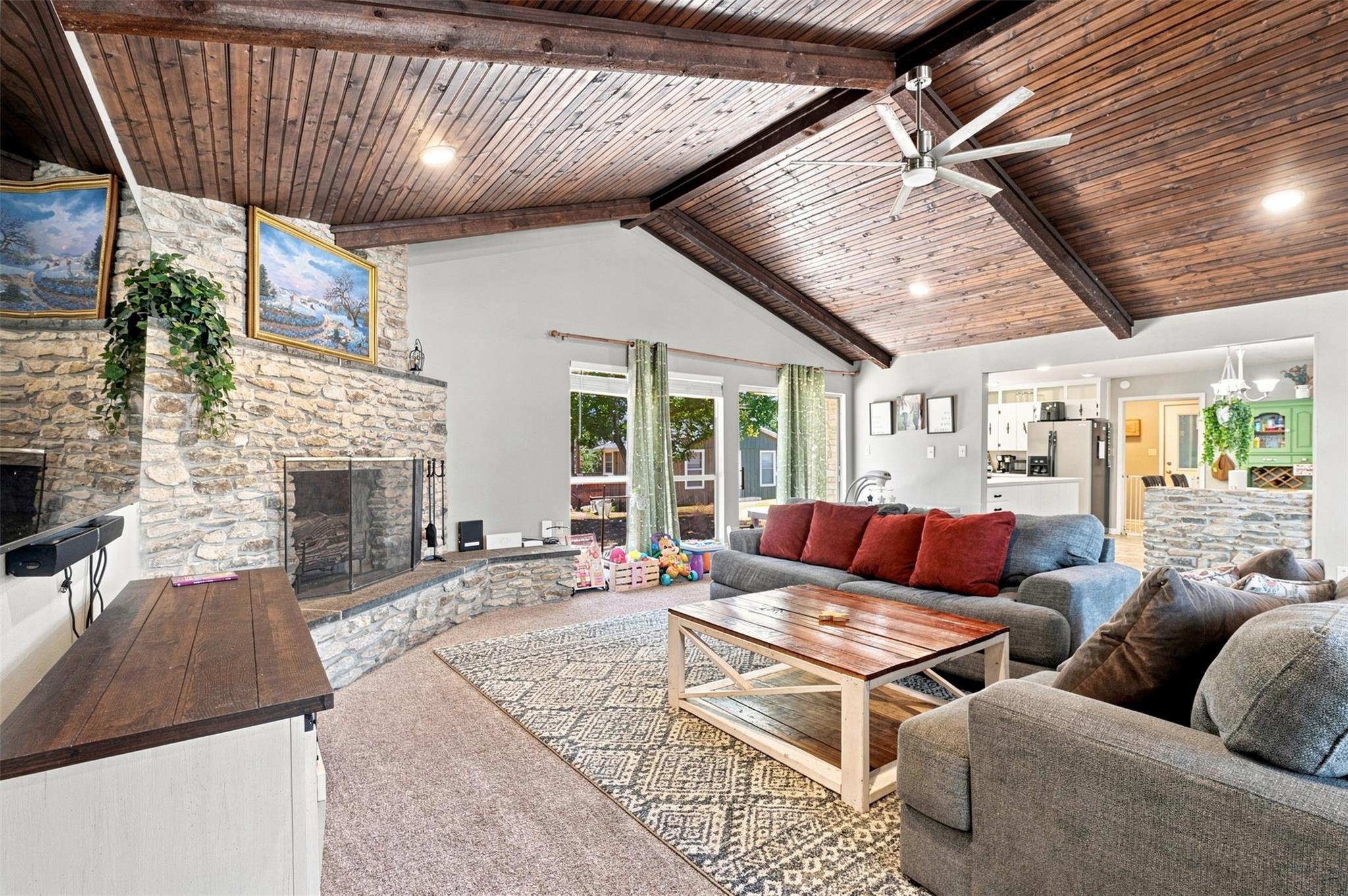 1103 Willis ST — photo 4