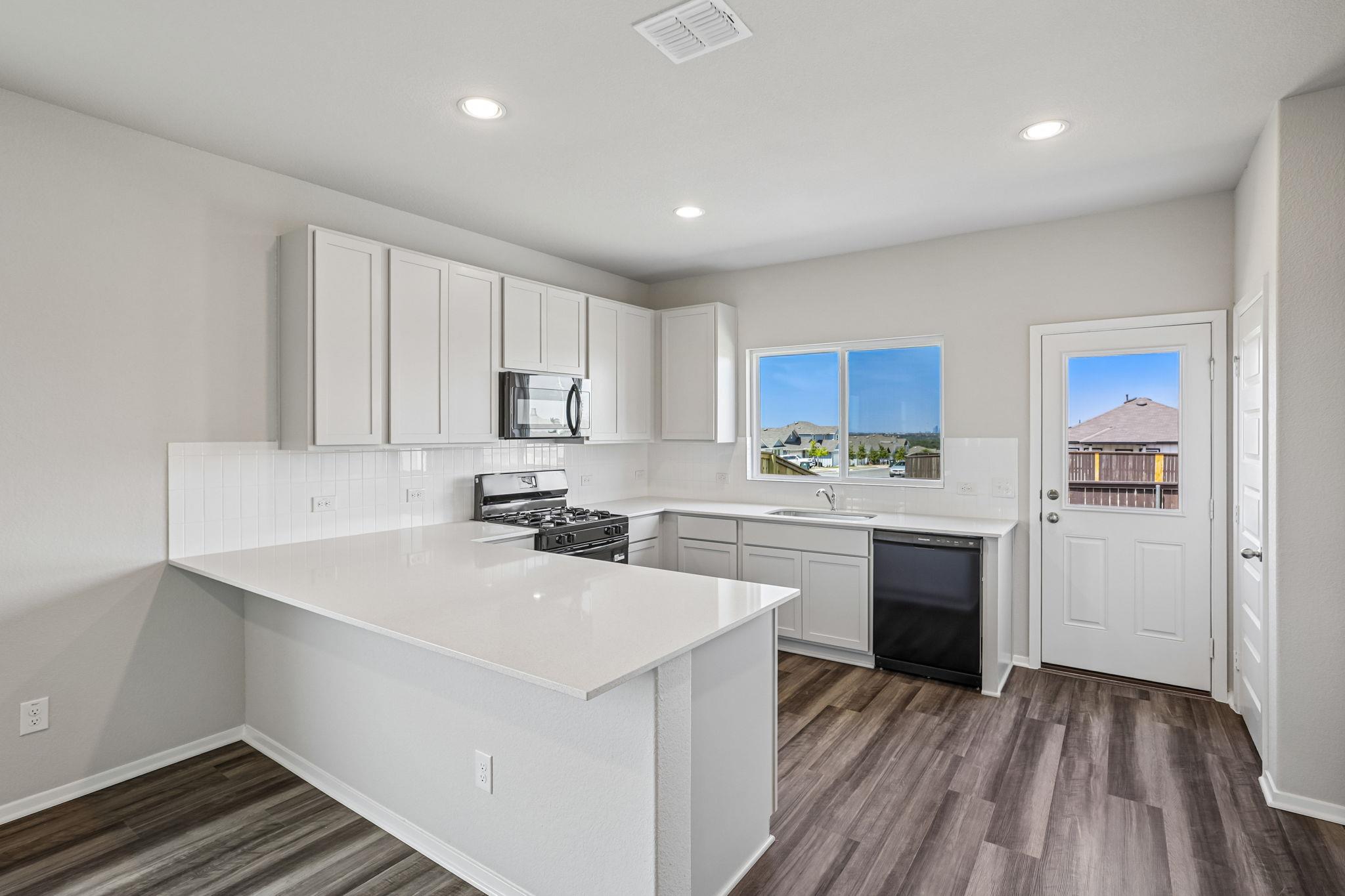 5600 San Pietro DR — photo 4